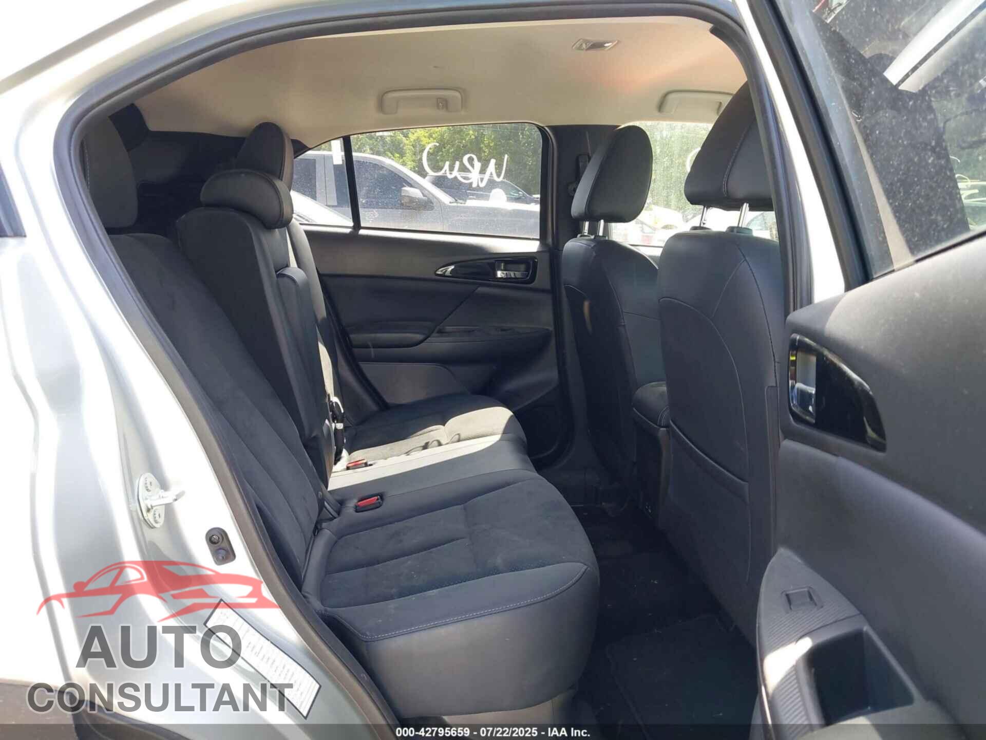 MITSUBISHI ECLIPSE CROSS 2024 - JA4ATWAA9RZ043647
