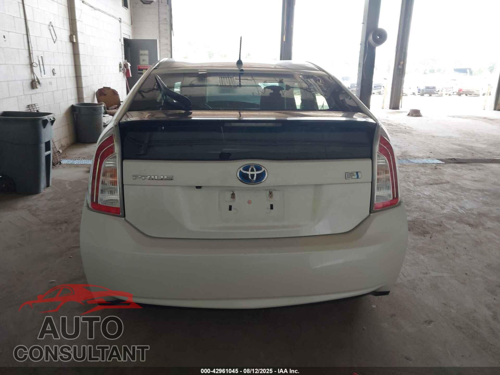 TOYOTA PRIUS 2015 - JTDKN3DU2F0434194