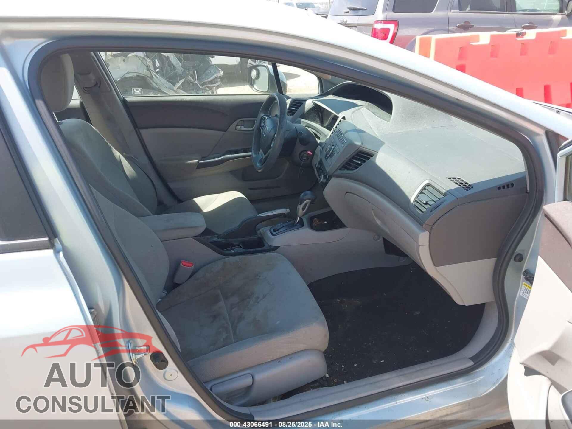 HONDA CIVIC 2012 - 2HGFB2F53CH589730
