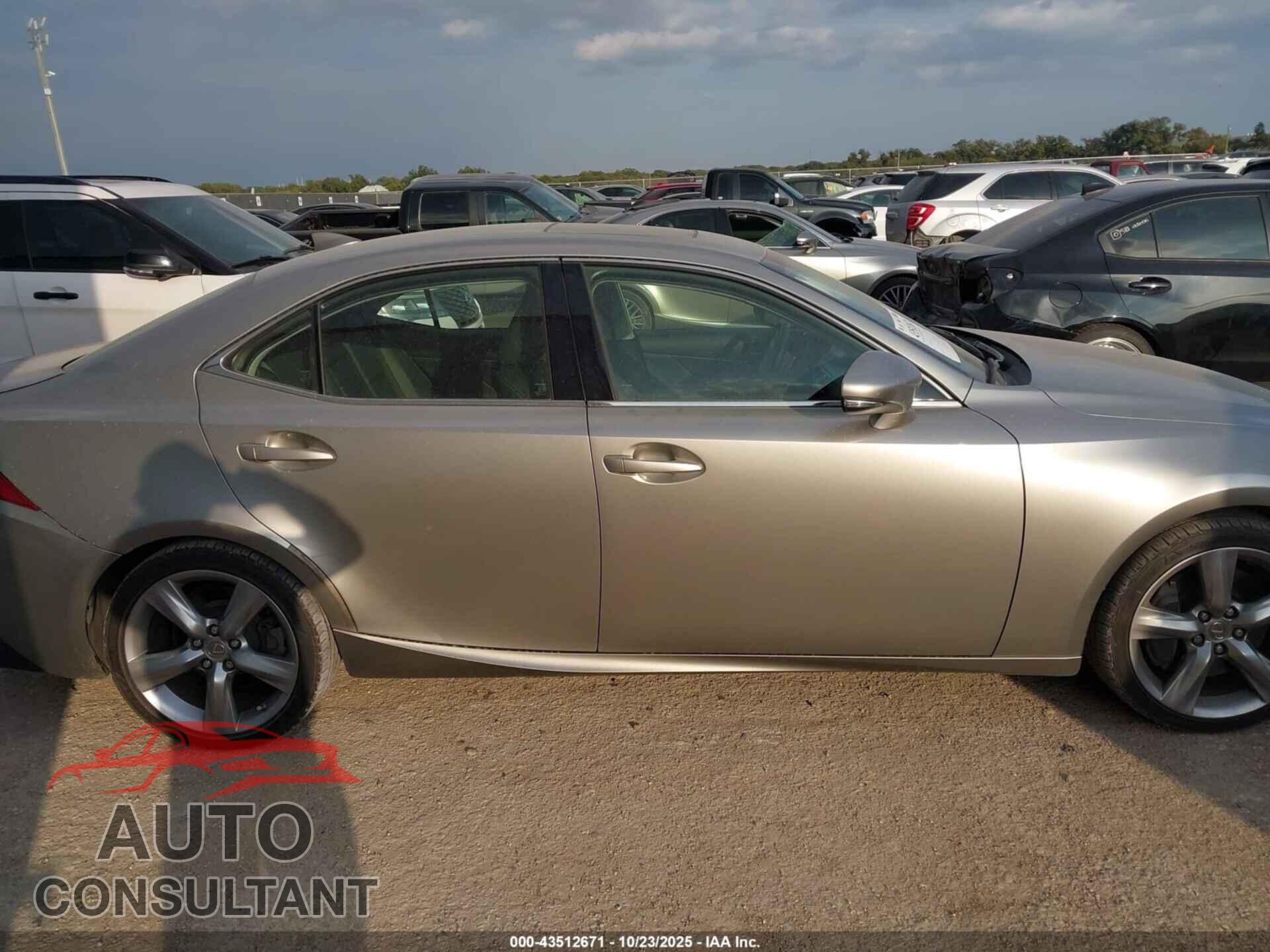LEXUS IS 350 2014 - JTHBE1D23E5008064