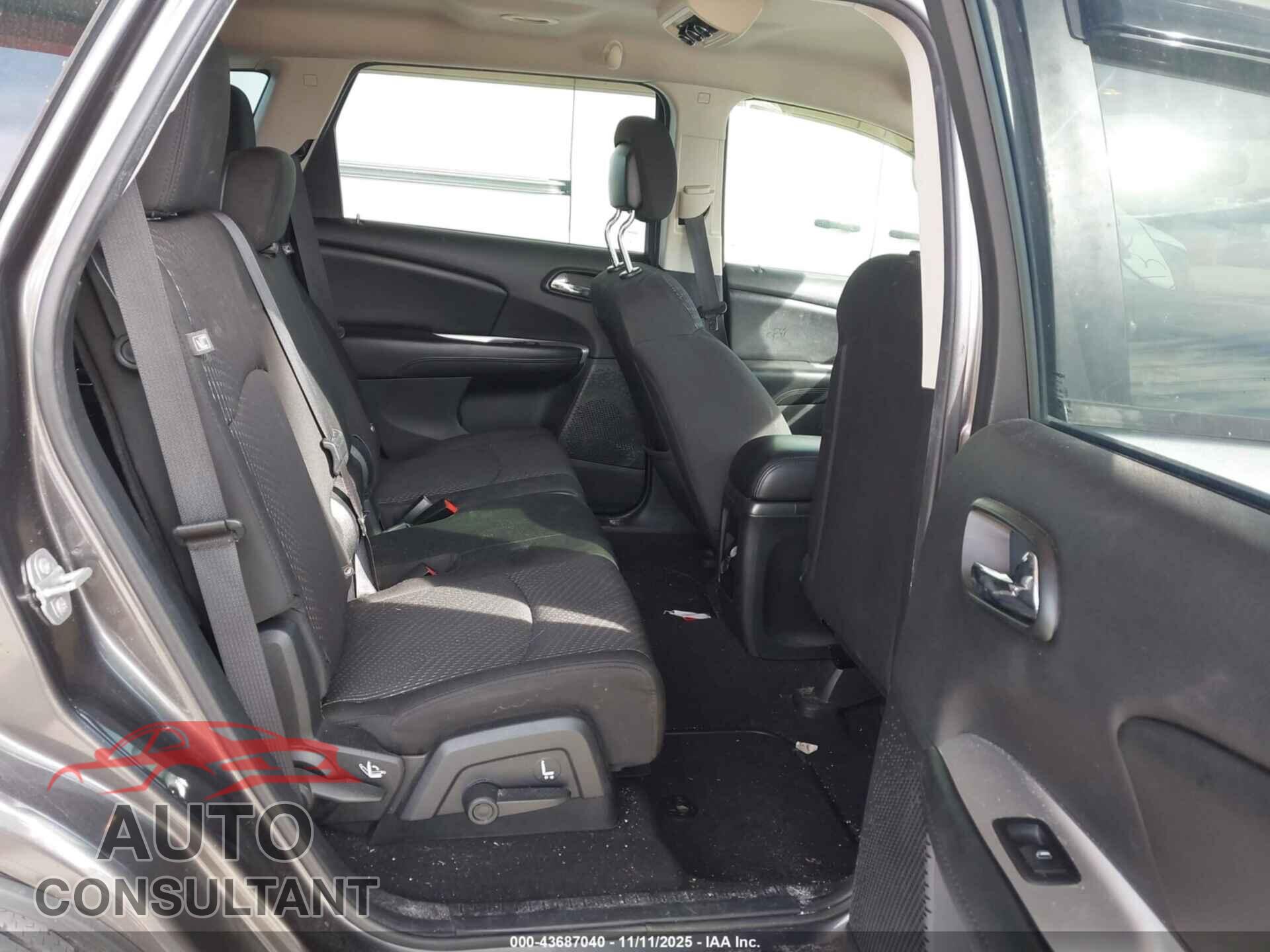 DODGE JOURNEY 2015 - 3C4PDCAB5FT511929