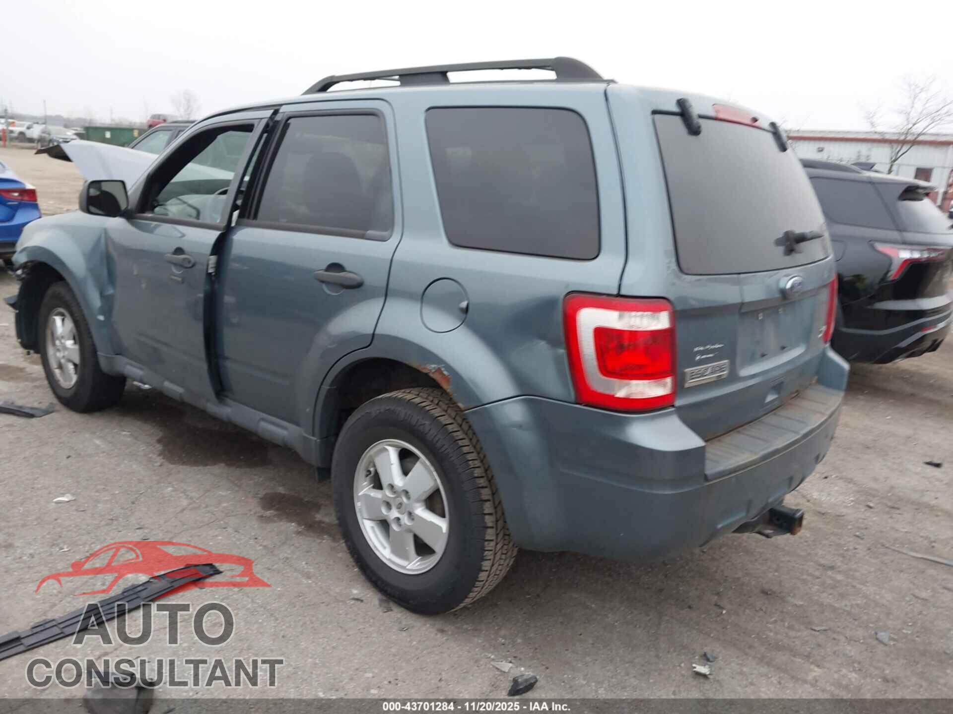 FORD ESCAPE 2010 - 1FMCU0DG3AKD43976