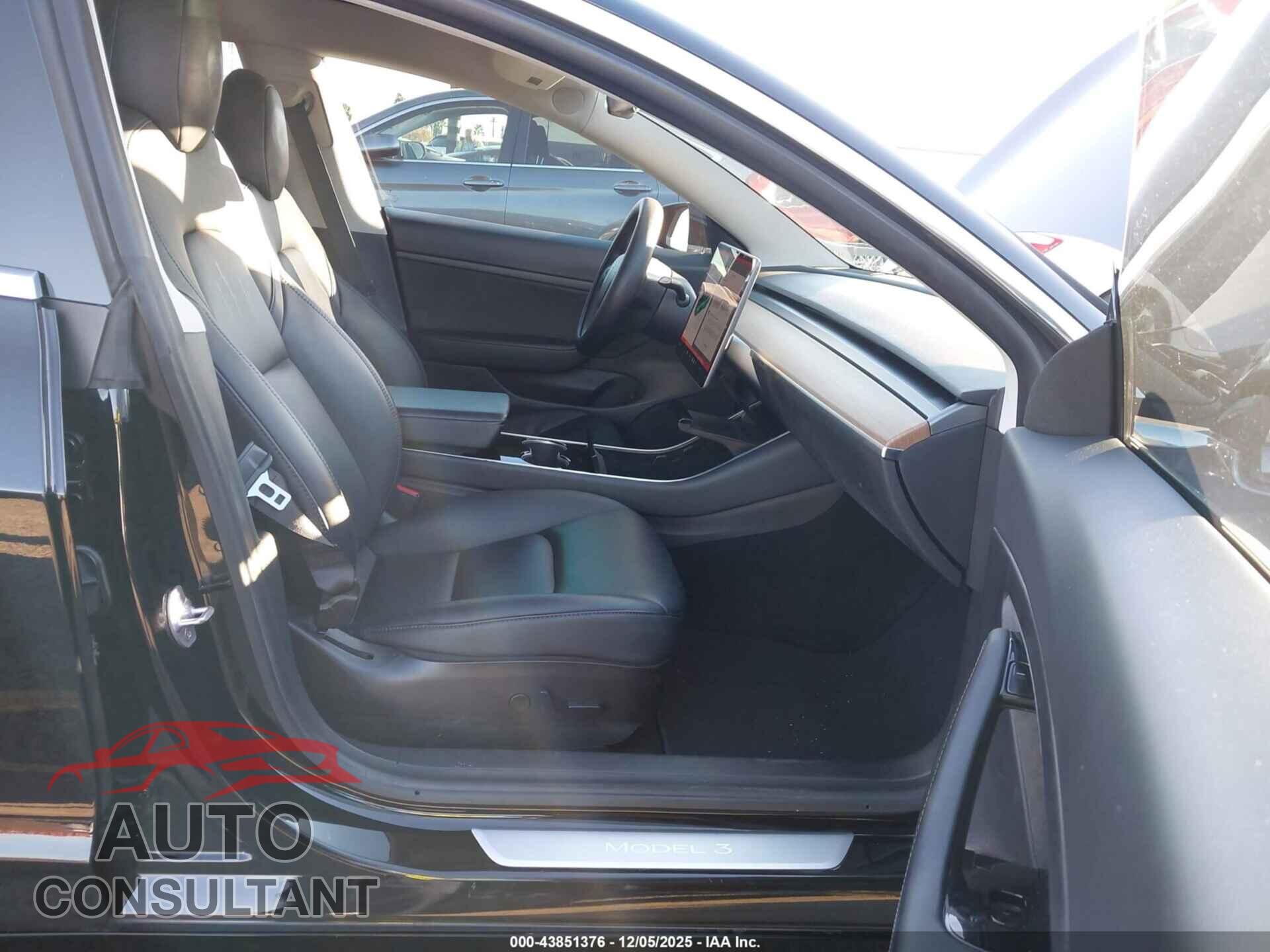TESLA MODEL 3 2020 - 5YJ3E1EA3LF708318