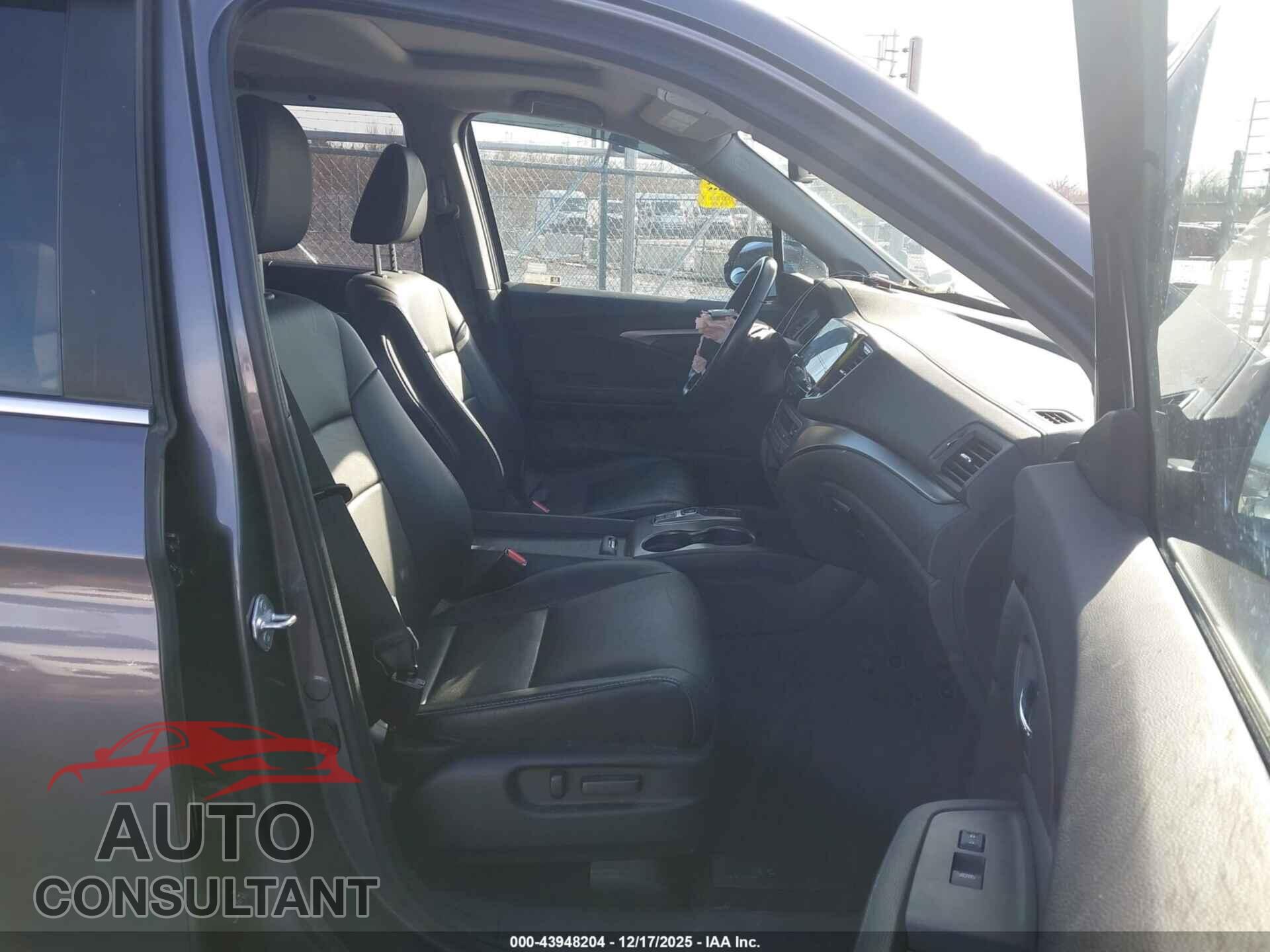 HONDA PILOT 2021 - 5FNYF6H26MB048703
