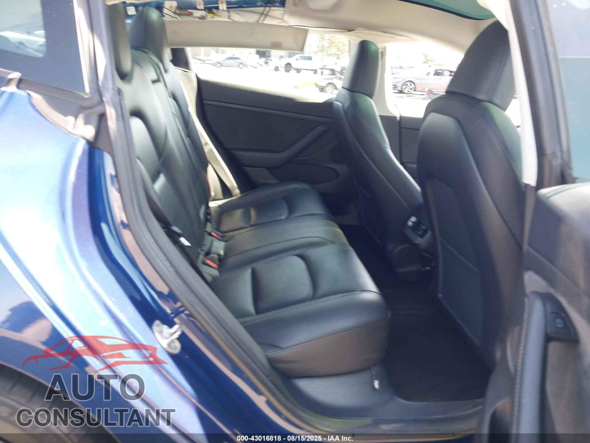 TESLA MODEL 3 2023 - 5YJ3E1EA7PF568098