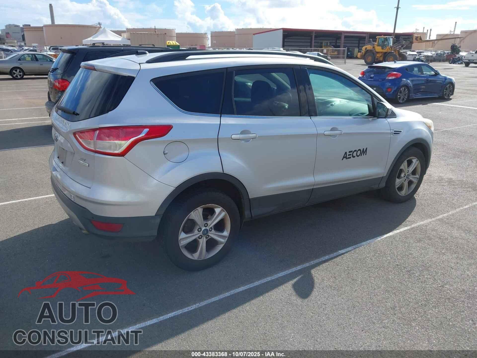 FORD ESCAPE 2014 - 1FMCU0GX1EUB01726