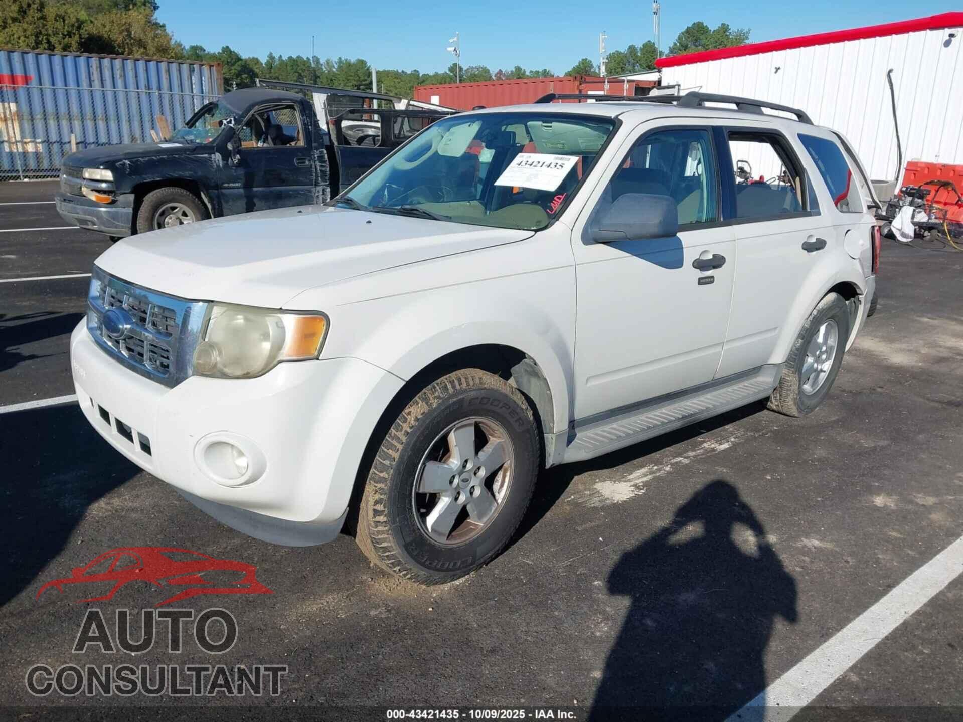 FORD ESCAPE 2009 - 1FMCU03G59KB61676