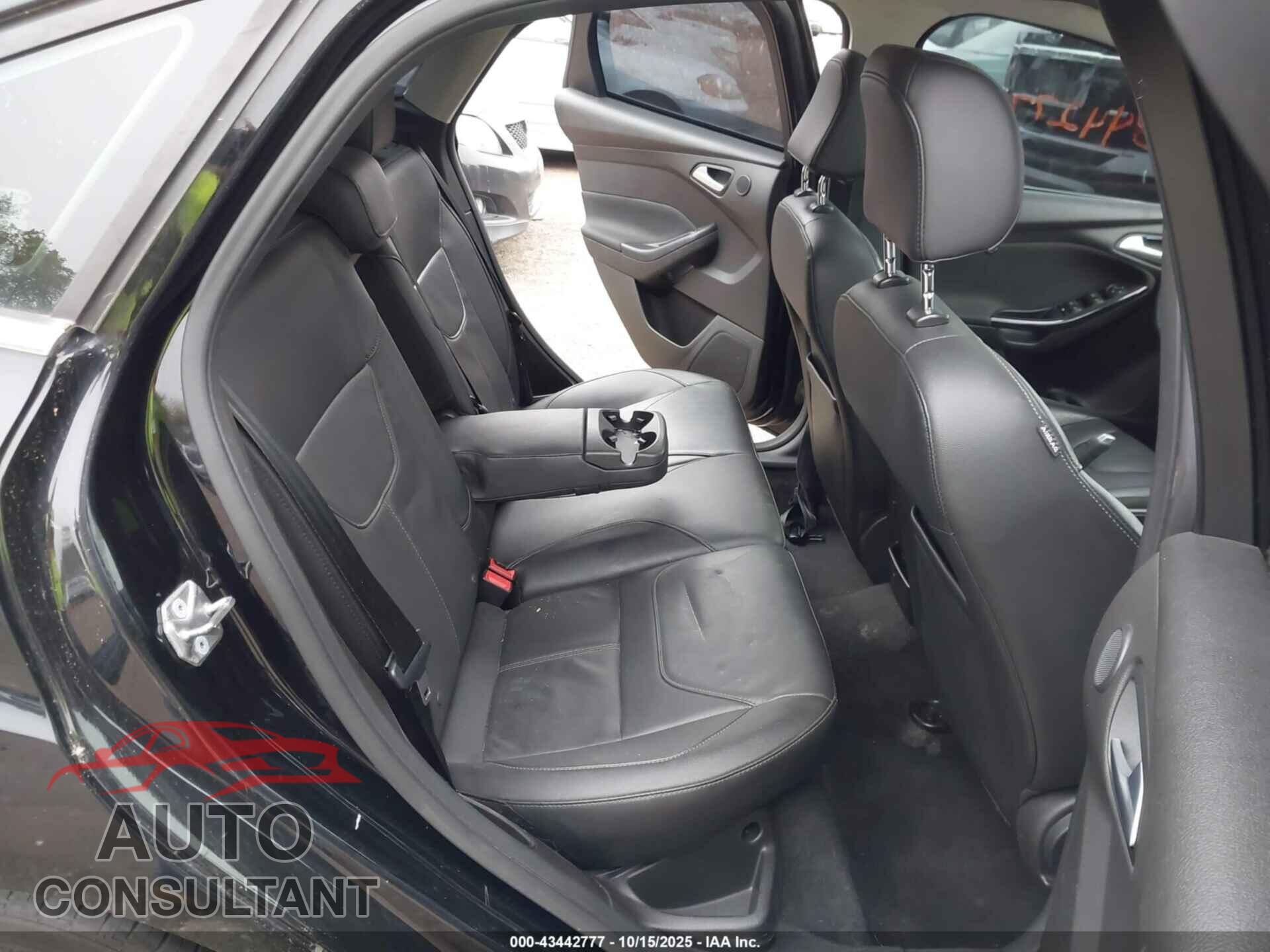 FORD FOCUS 2016 - 1FADP3J24GL260169