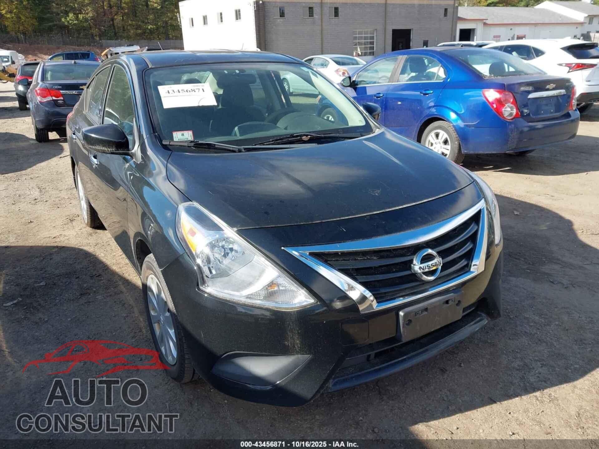 NISSAN VERSA 2015 - 3N1CN7AP1FL859373
