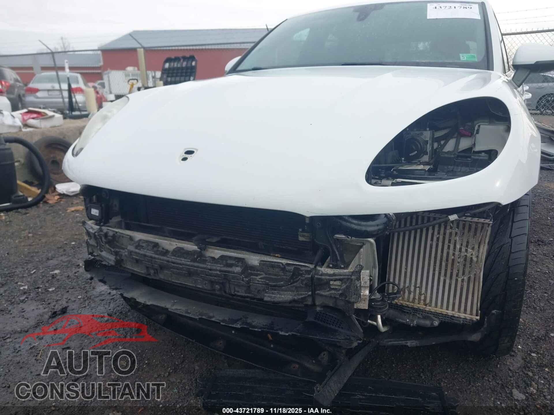 PORSCHE MACAN 2015 - WP1AF2A57FLB96517