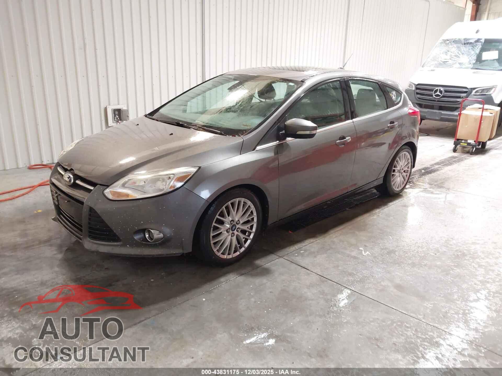 FORD FOCUS 2012 - 1FAHP3M28CL331168