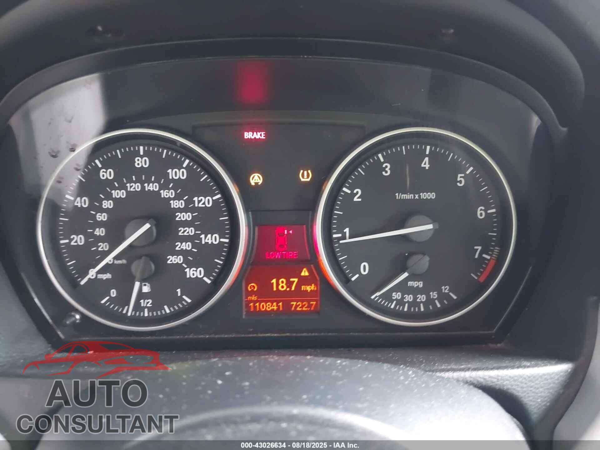 BMW 328I 2011 - WBAPH7C53BE126105