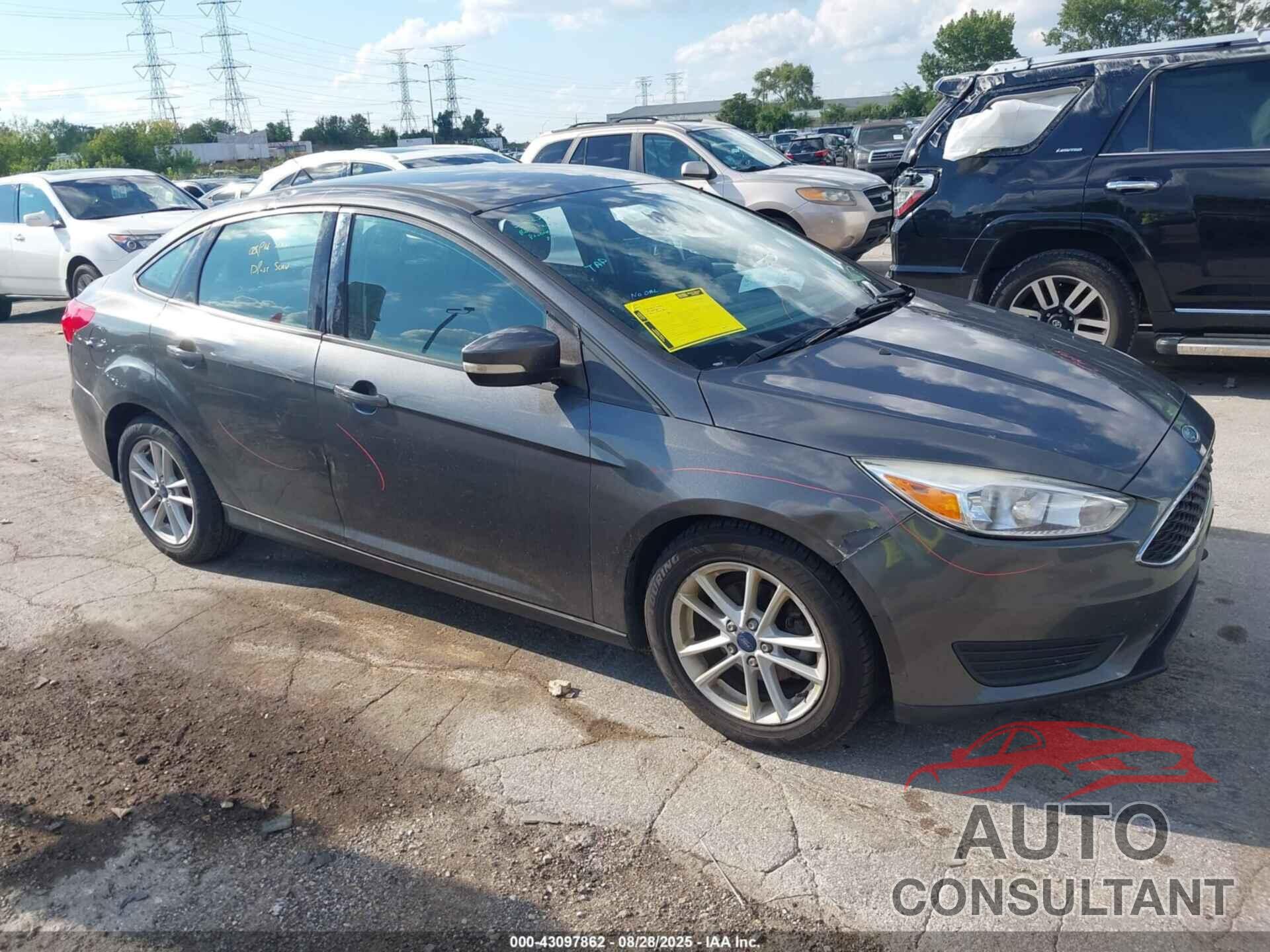 FORD FOCUS 2017 - 1FADP3F28HL300182