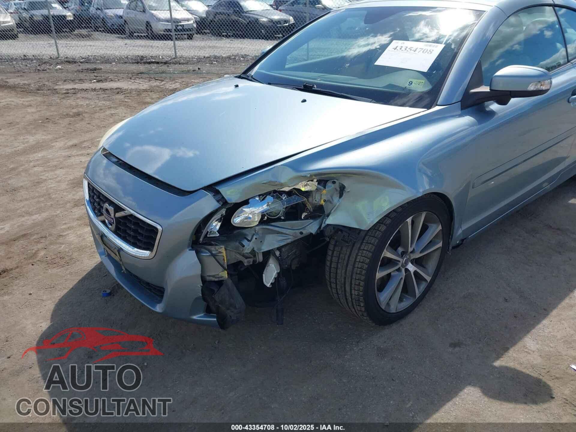 VOLVO C70 2011 - YV1672MC3BJ115995