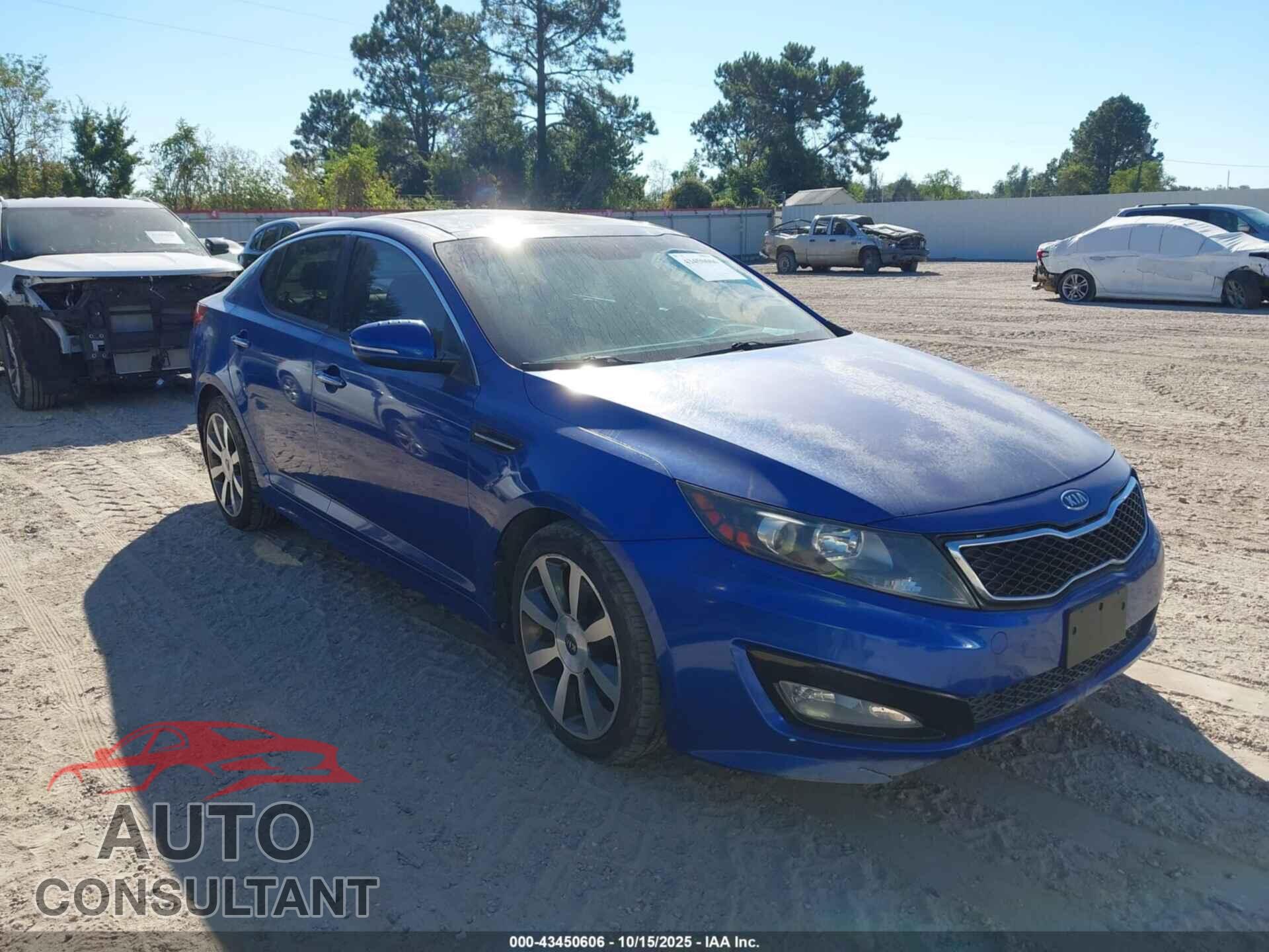 KIA OPTIMA 2011 - KNAGR4A63B5134308