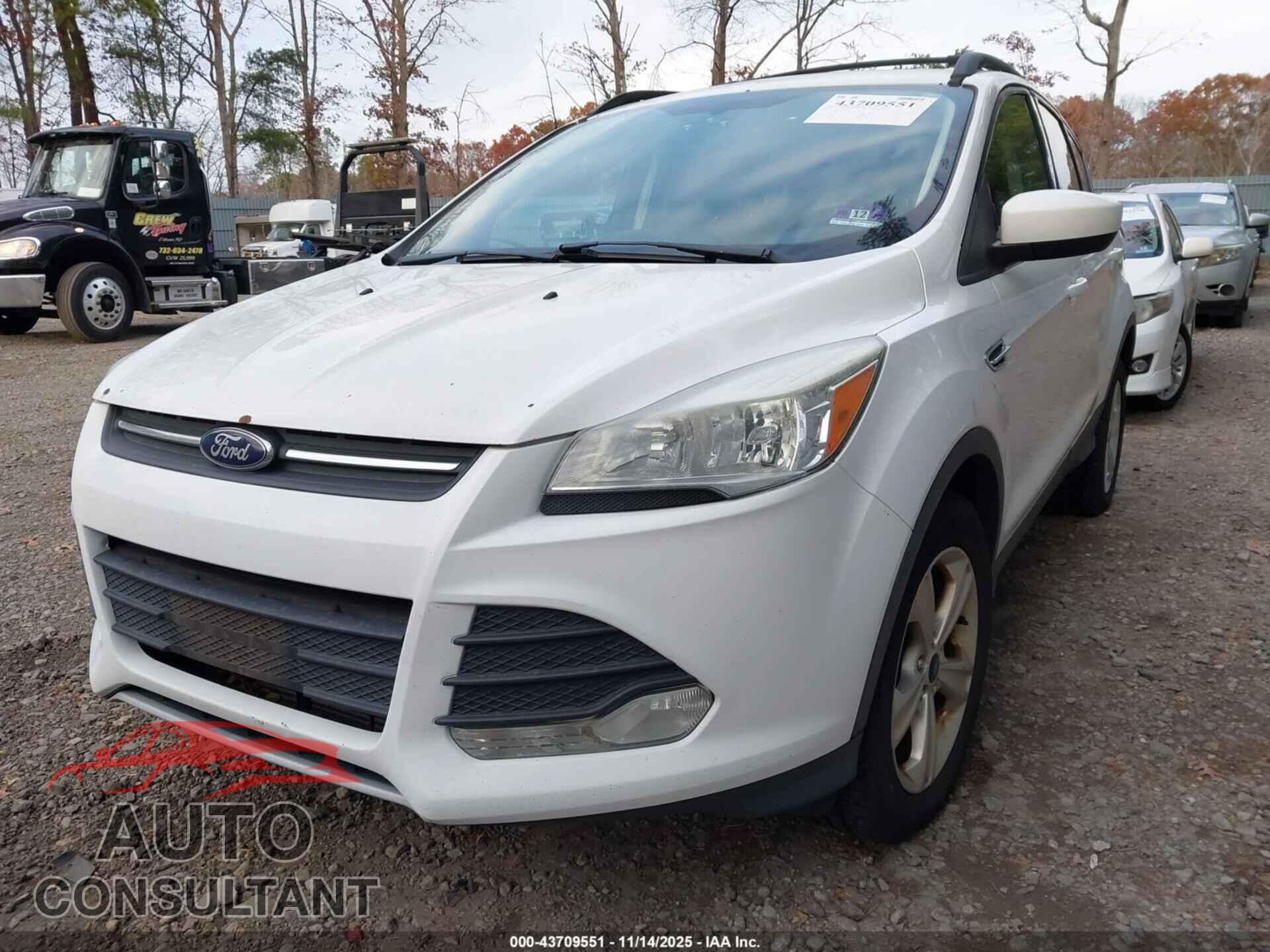 FORD ESCAPE 2015 - 1FMCU9G94FUB54282