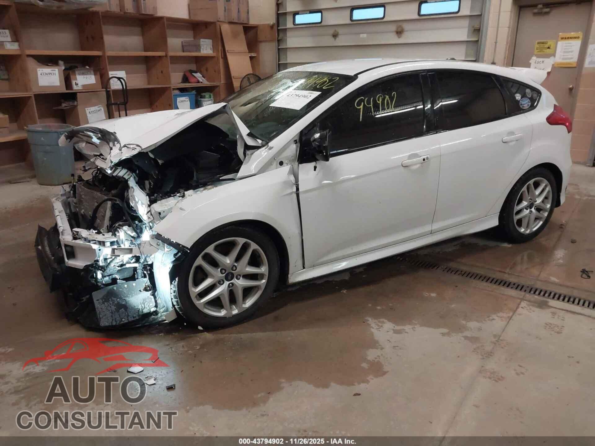 FORD FOCUS ST 2017 - 1FADP3L90HL310142