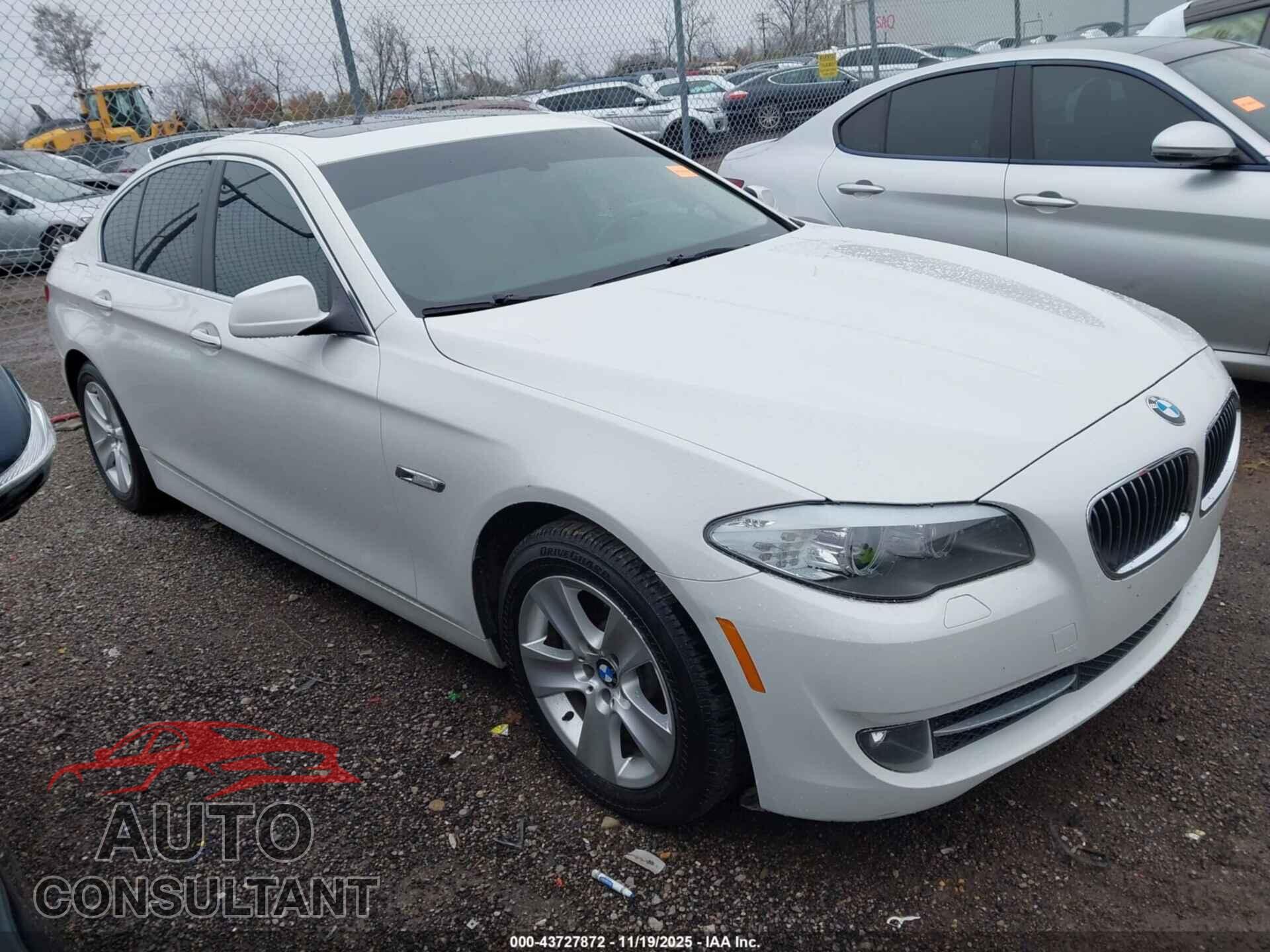 BMW 528I 2013 - WBAXH5C50DDW12836