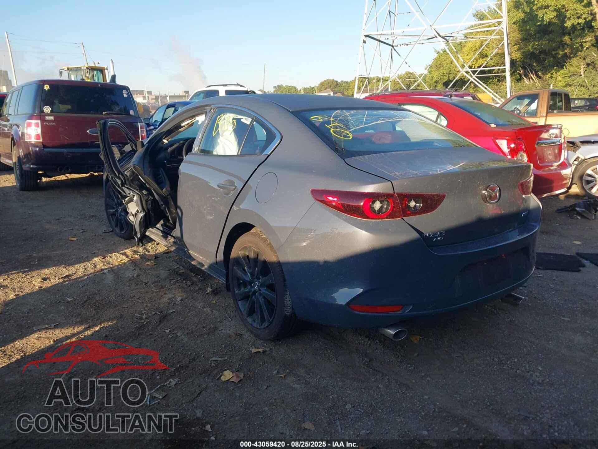 MAZDA MAZDA3 2025 - JM1BPBCM9S1782228