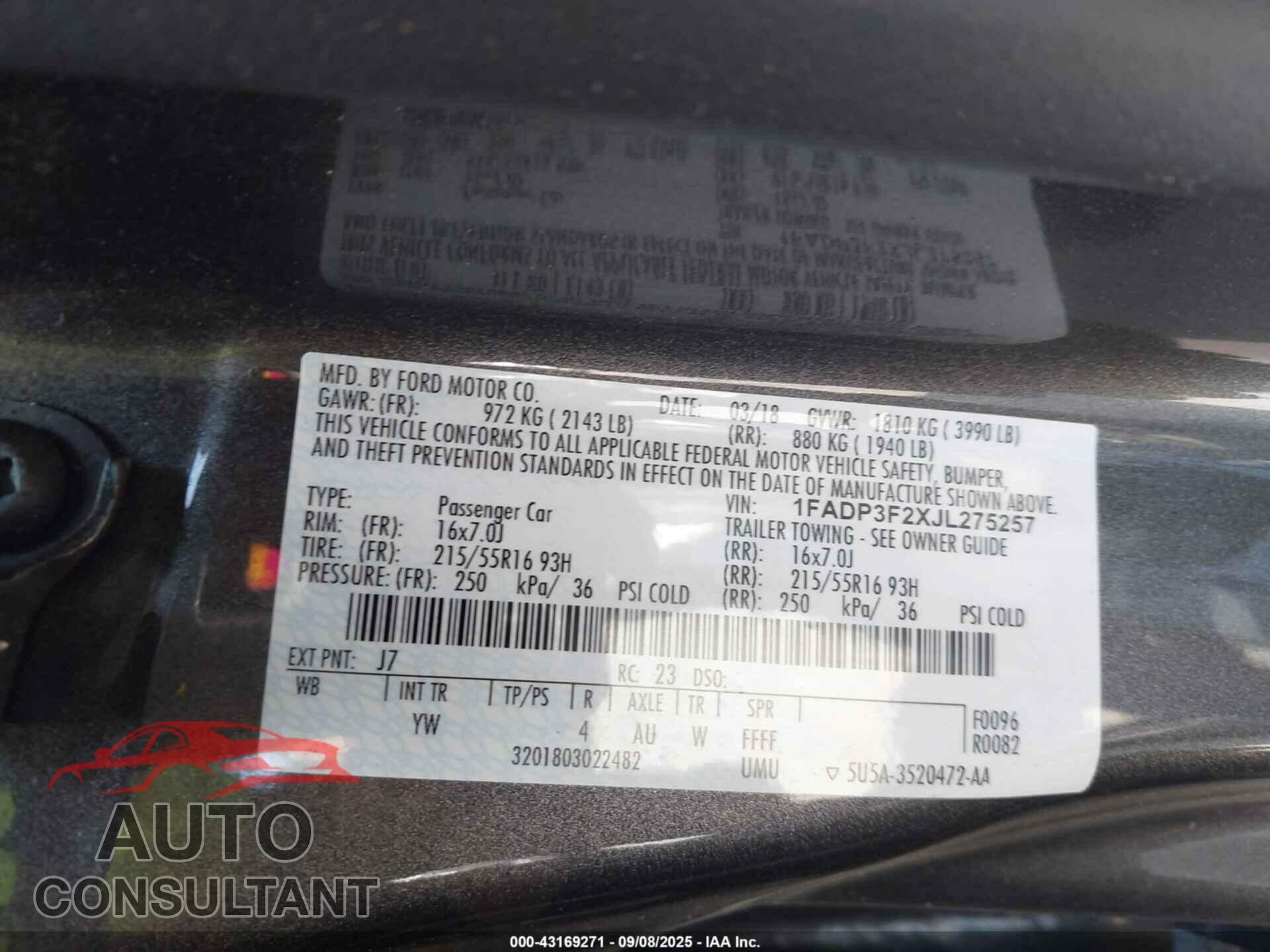 FORD FOCUS 2018 - 1FADP3F2XJL275257
