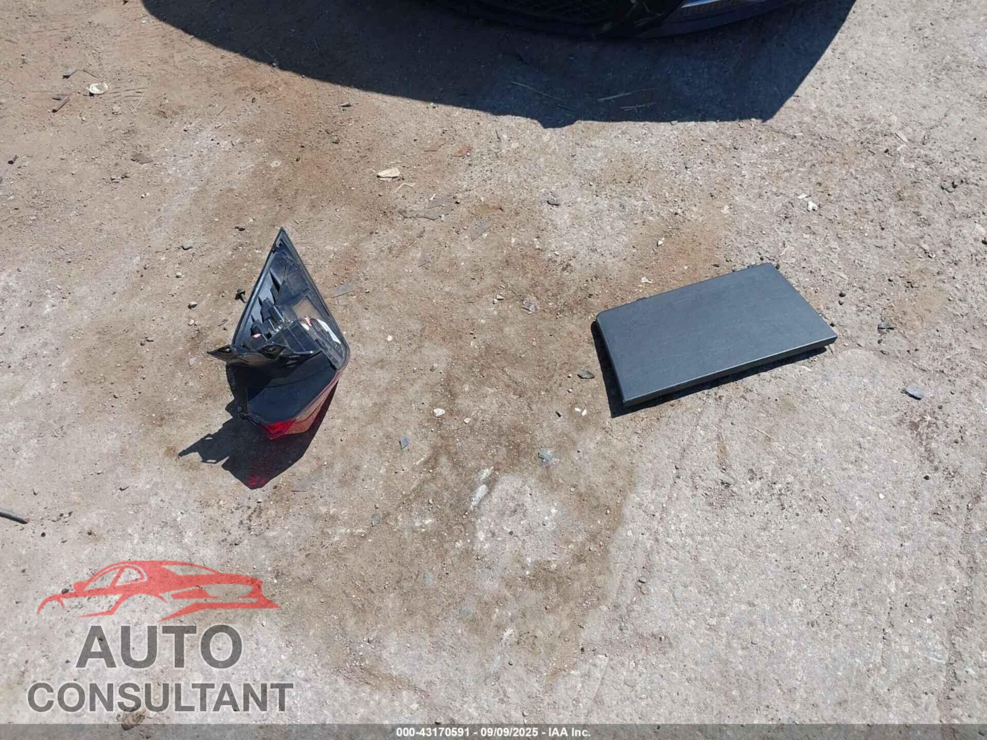 TOYOTA RAV4 2021 - 2T3H1RFV8MC145457
