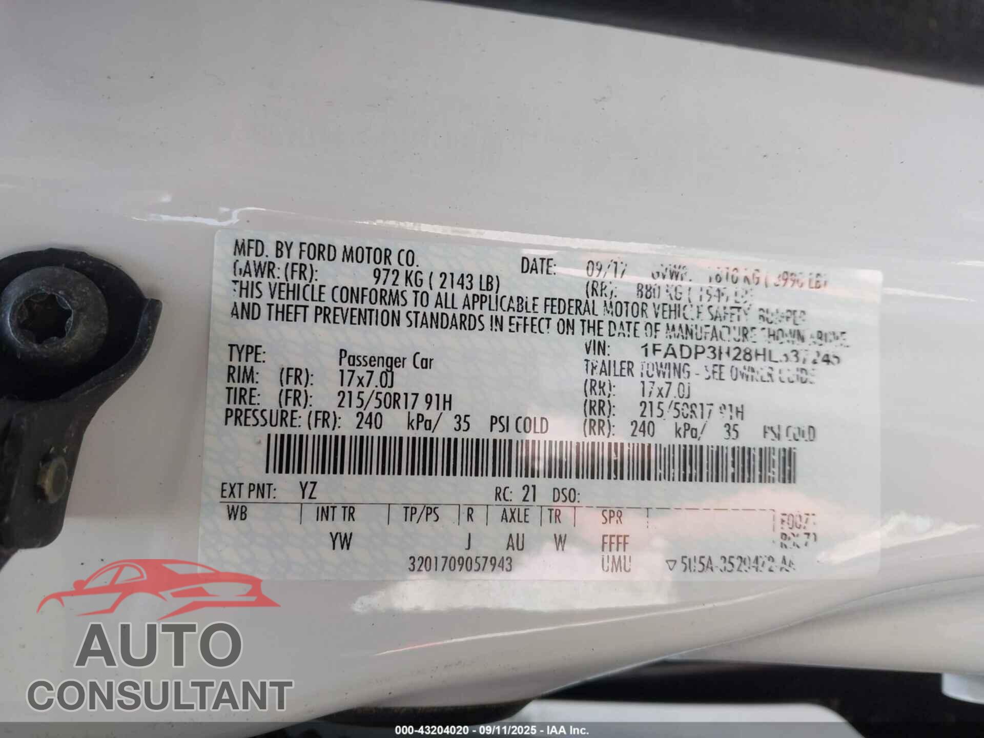 FORD FOCUS 2017 - 1FADP3H28HL337245