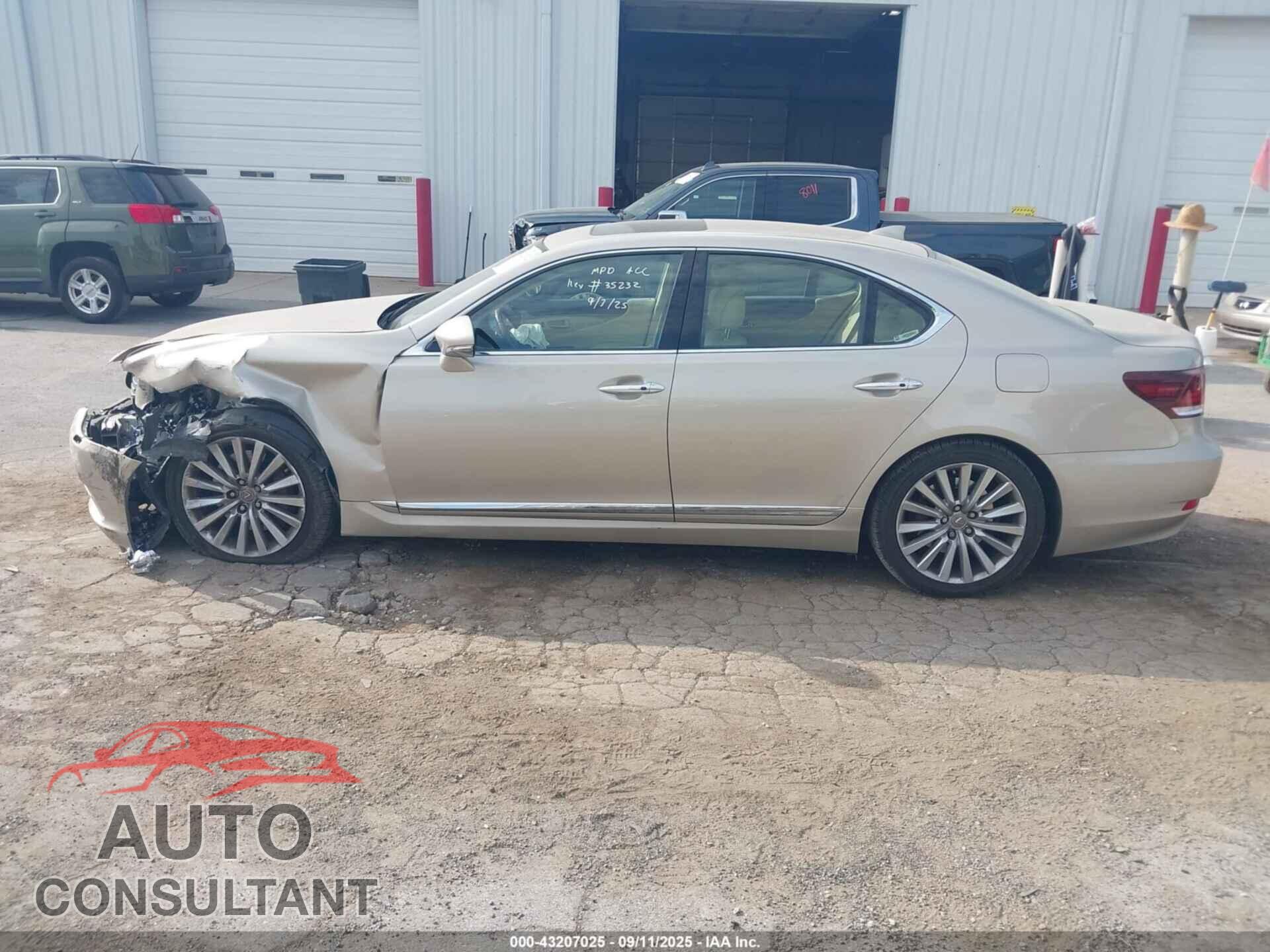 LEXUS LS 460 2014 - JTHCL5EF0E5020143