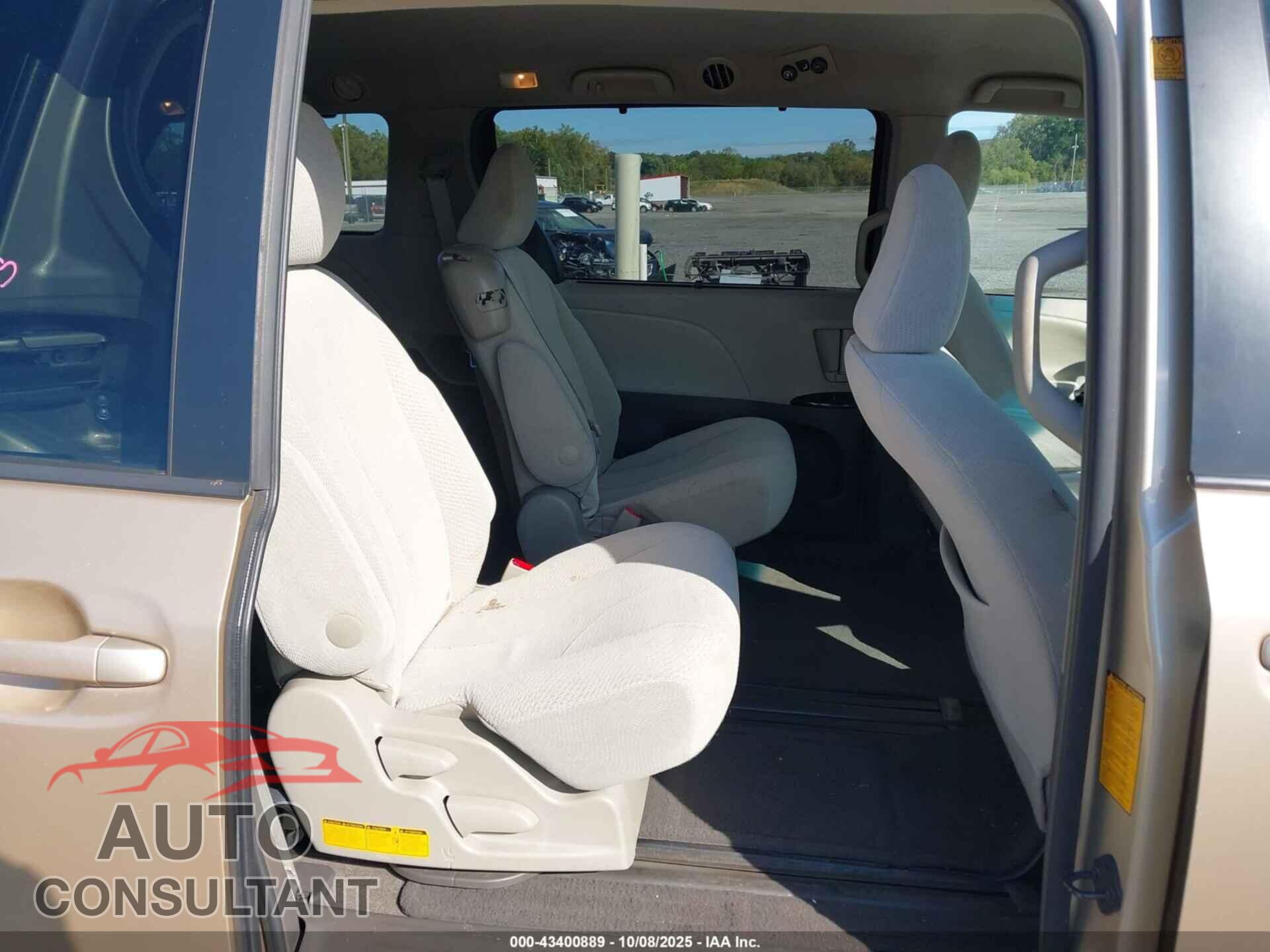 TOYOTA SIENNA 2012 - 5TDKK3DC0CS197732