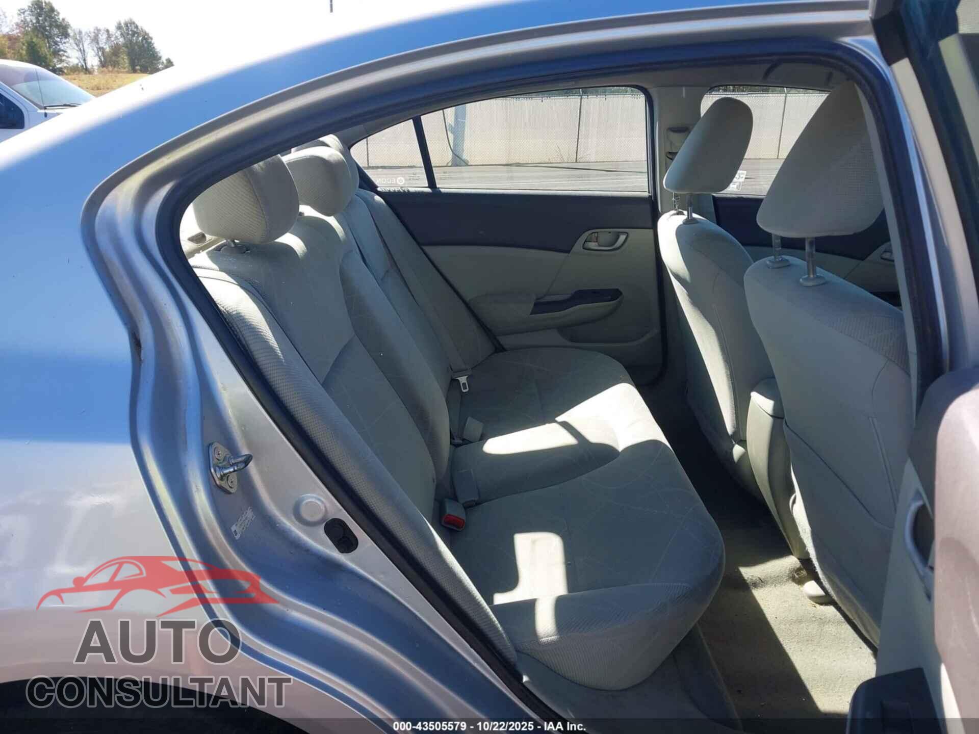 HONDA CIVIC 2012 - 2HGFB2F55CH608455