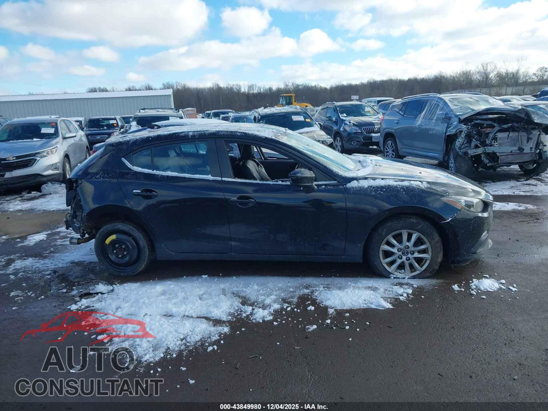 MAZDA MAZDA3 2014 - JM1BM1M76E1117707