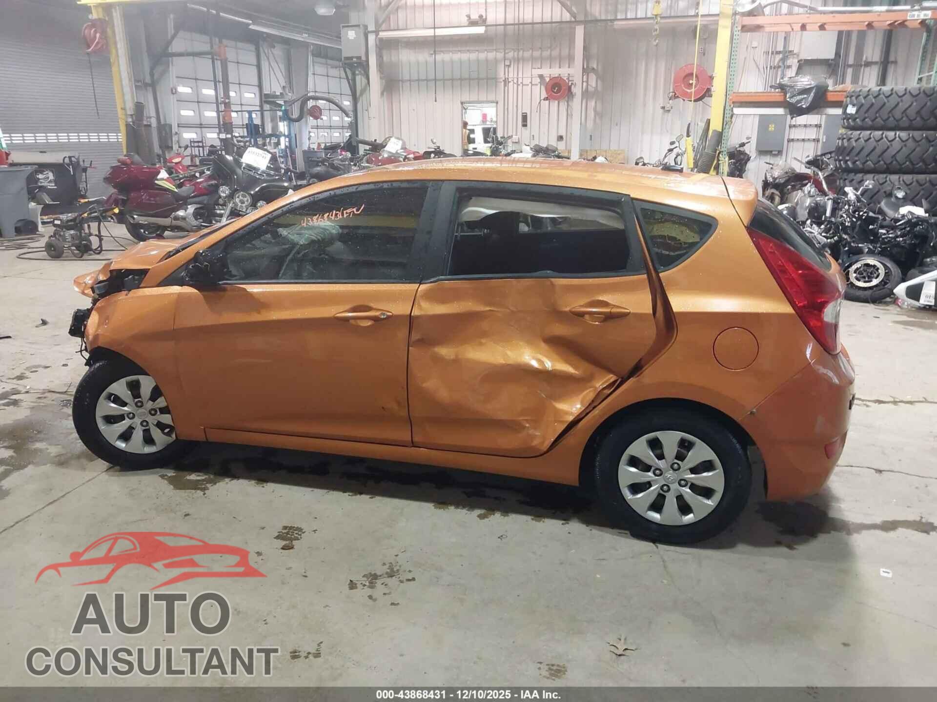 HYUNDAI ACCENT 2017 - KMHCT5AE1HU302005