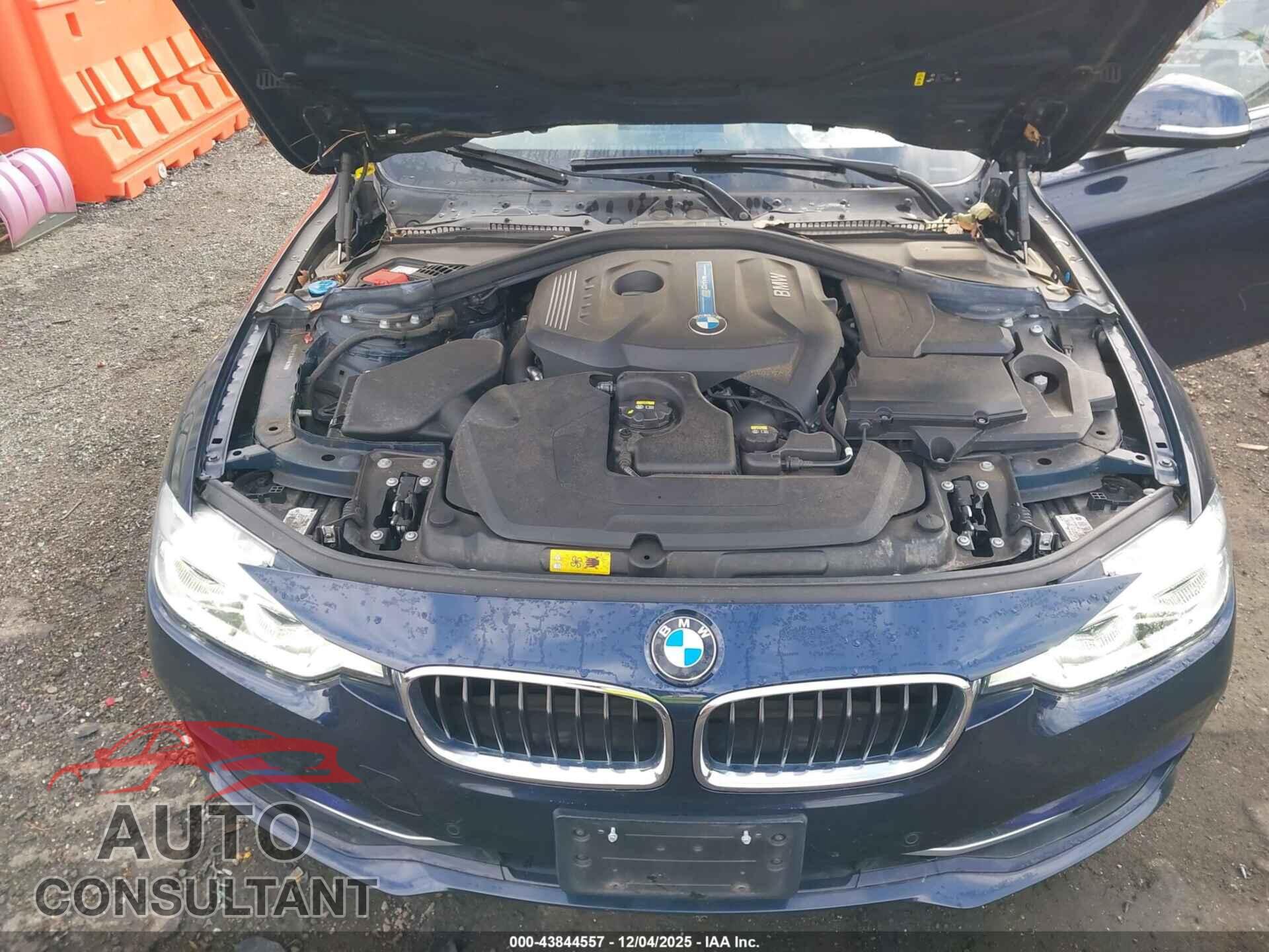 BMW 330E 2017 - WBA8E1C35HA156389