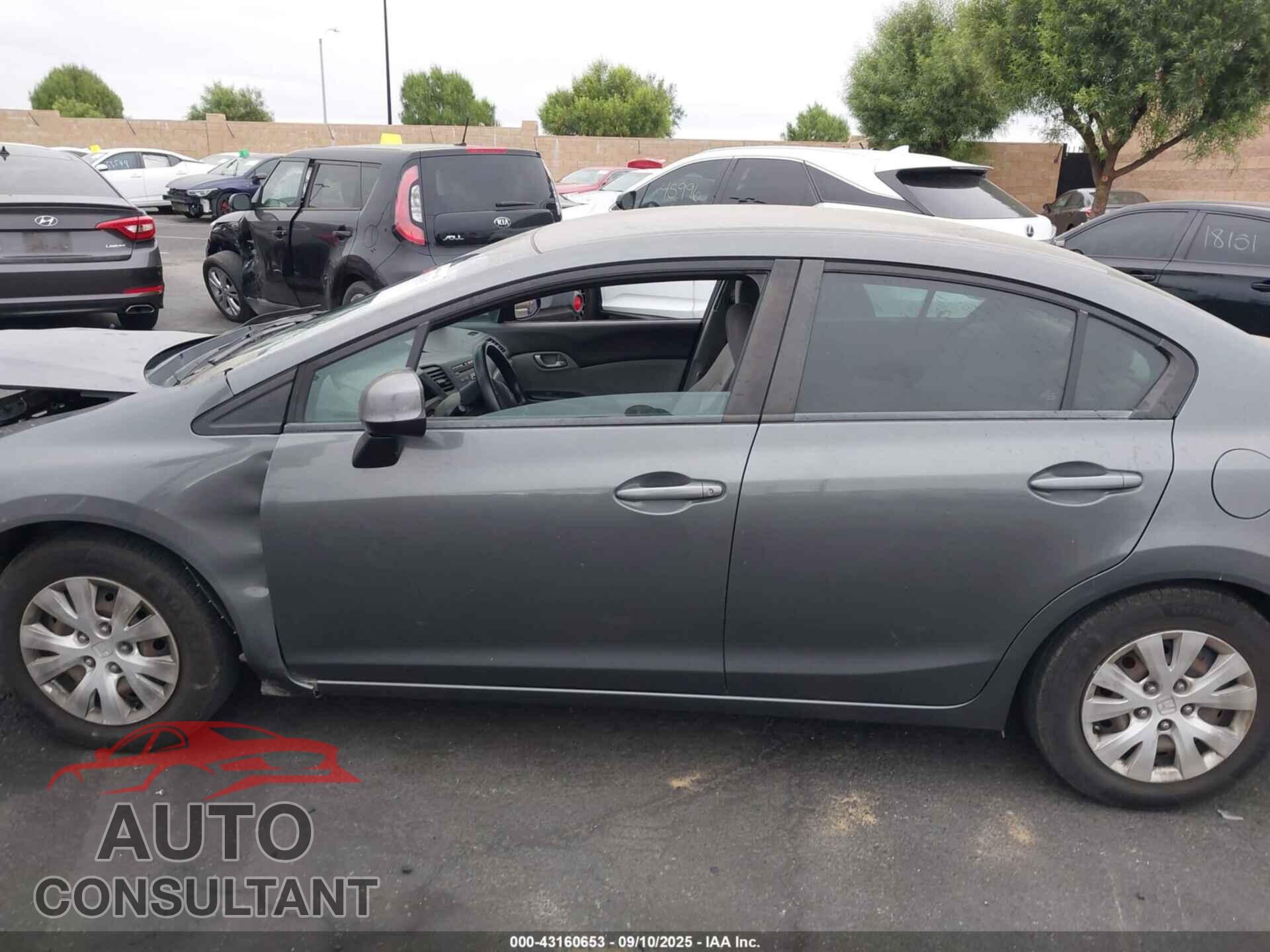 HONDA CIVIC 2012 - 2HGFB2F57CH525299