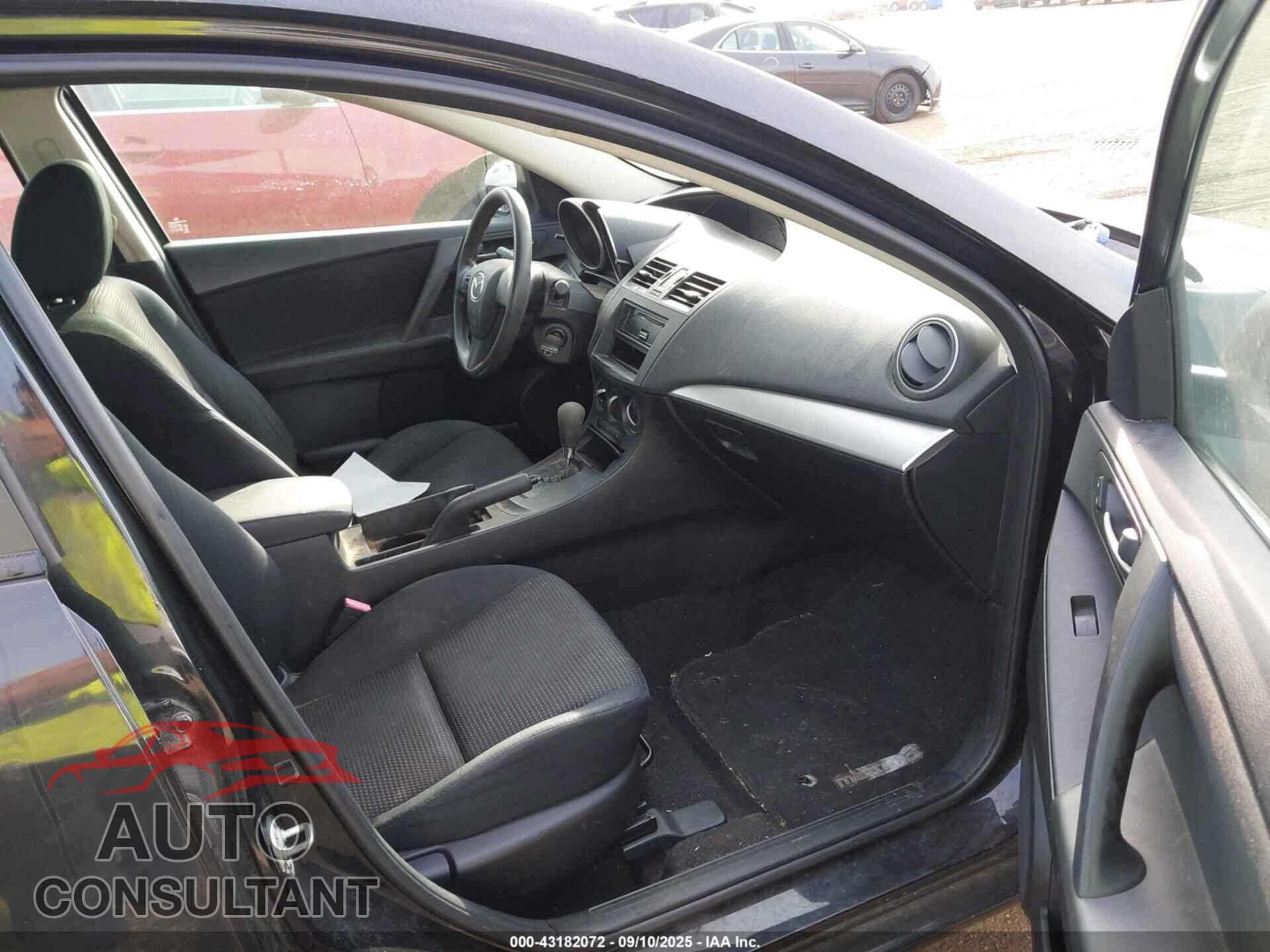 MAZDA MAZDA3 2012 - JM1BL1UF4C1546089
