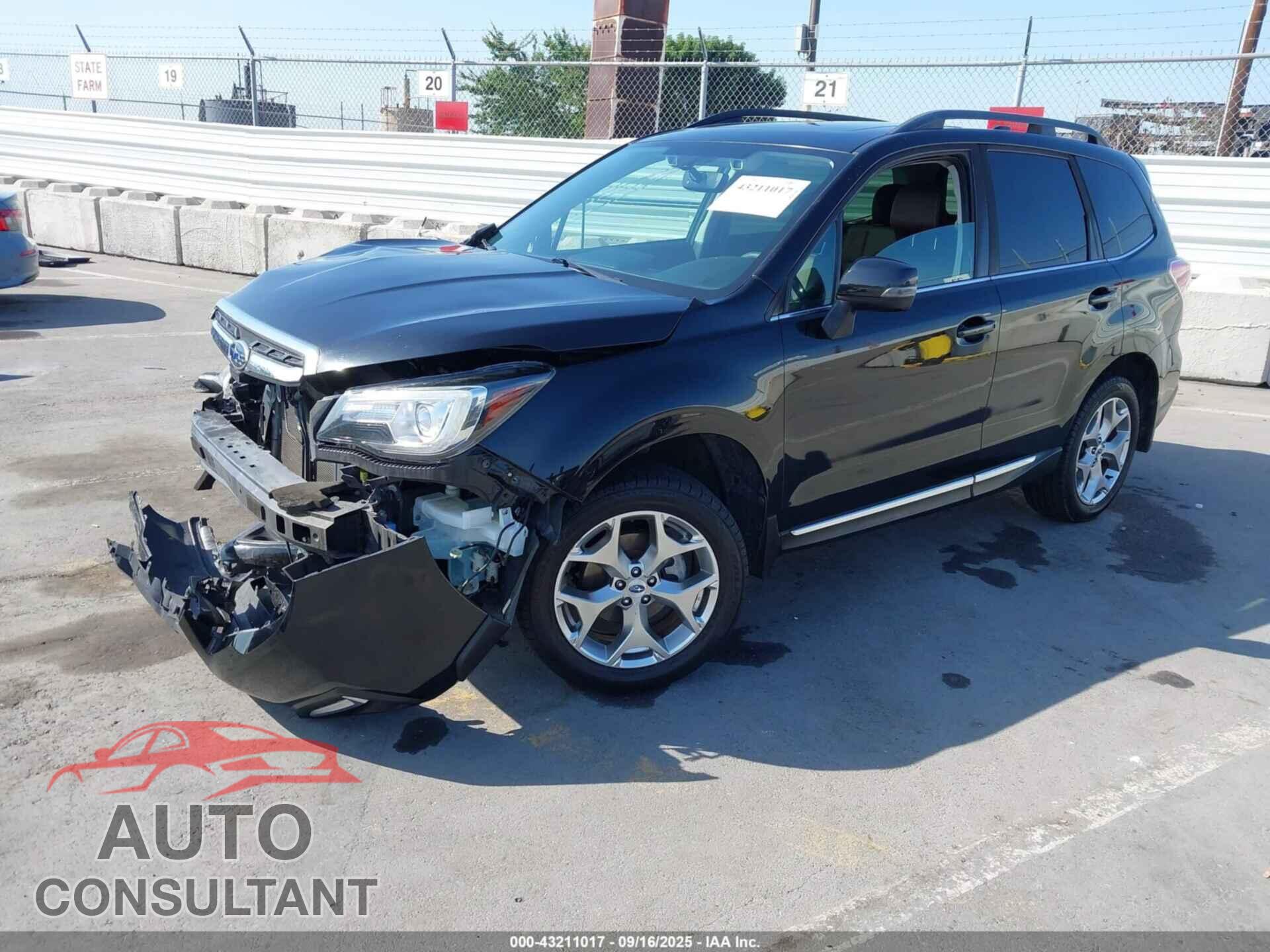 SUBARU FORESTER 2017 - JF2SJAWCXHH565187