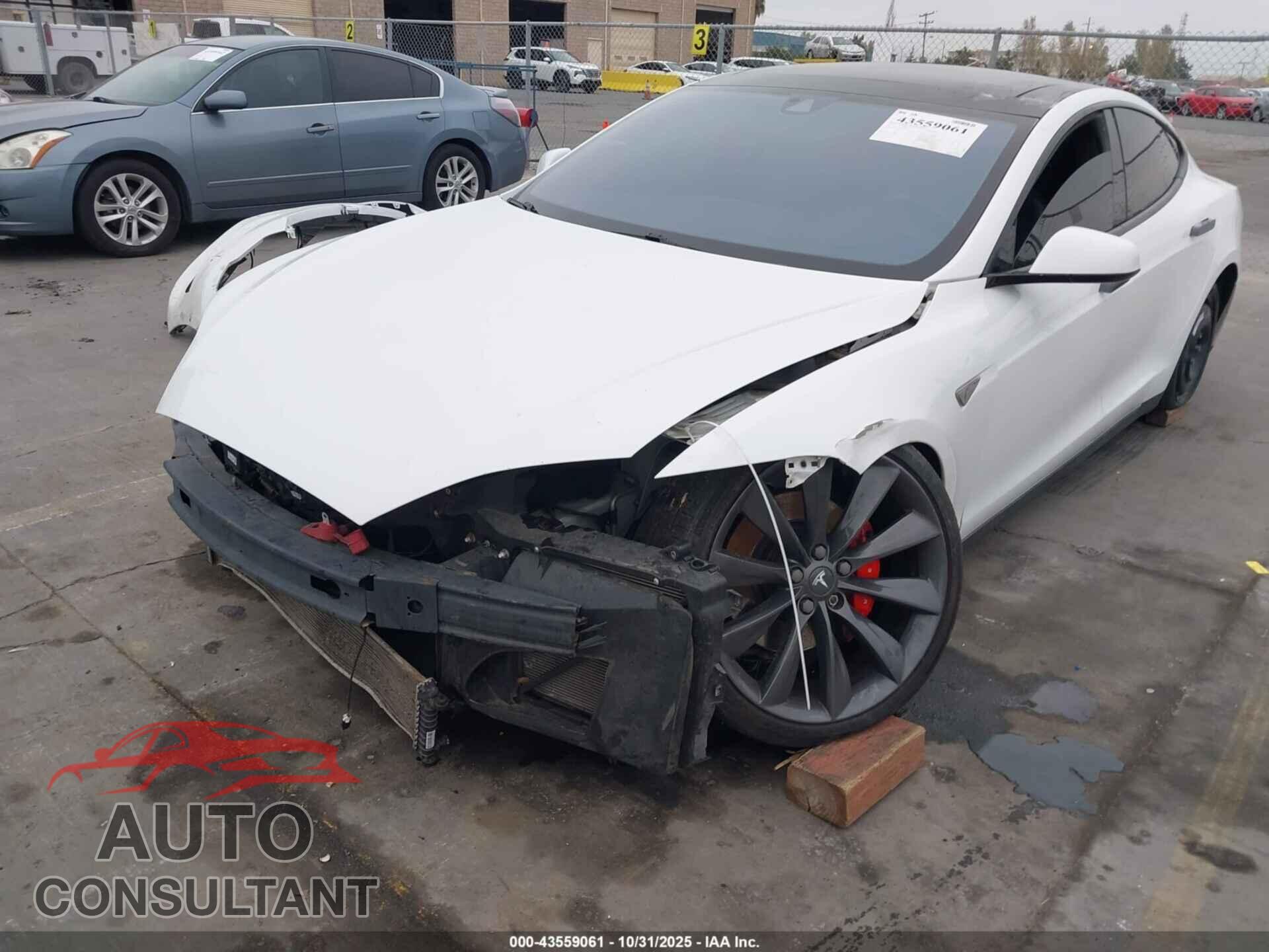 TESLA MODEL S 2014 - 5YJSA1H20EFP63579