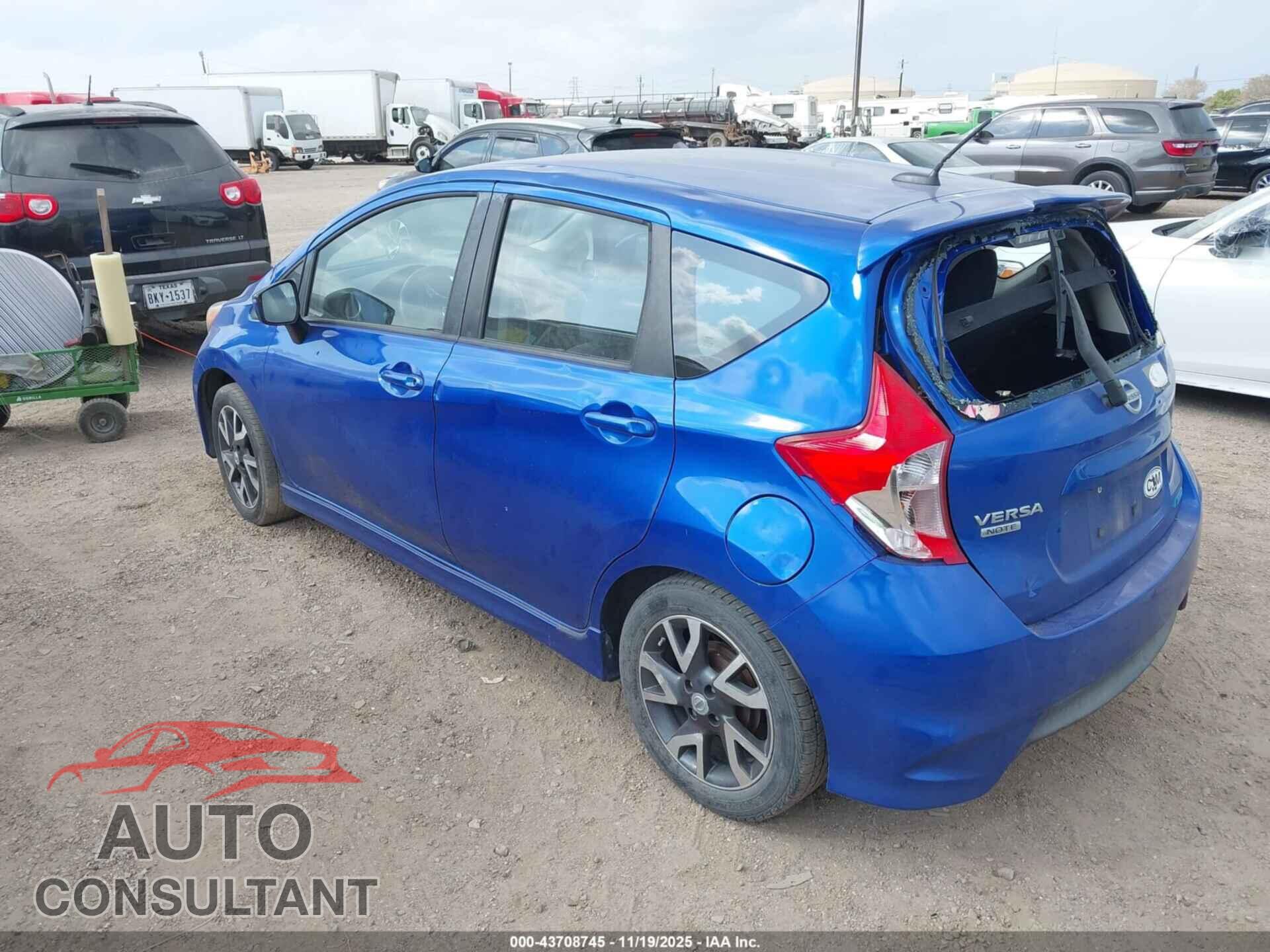 NISSAN VERSA NOTE 2015 - 3N1CE2CP1FL410713
