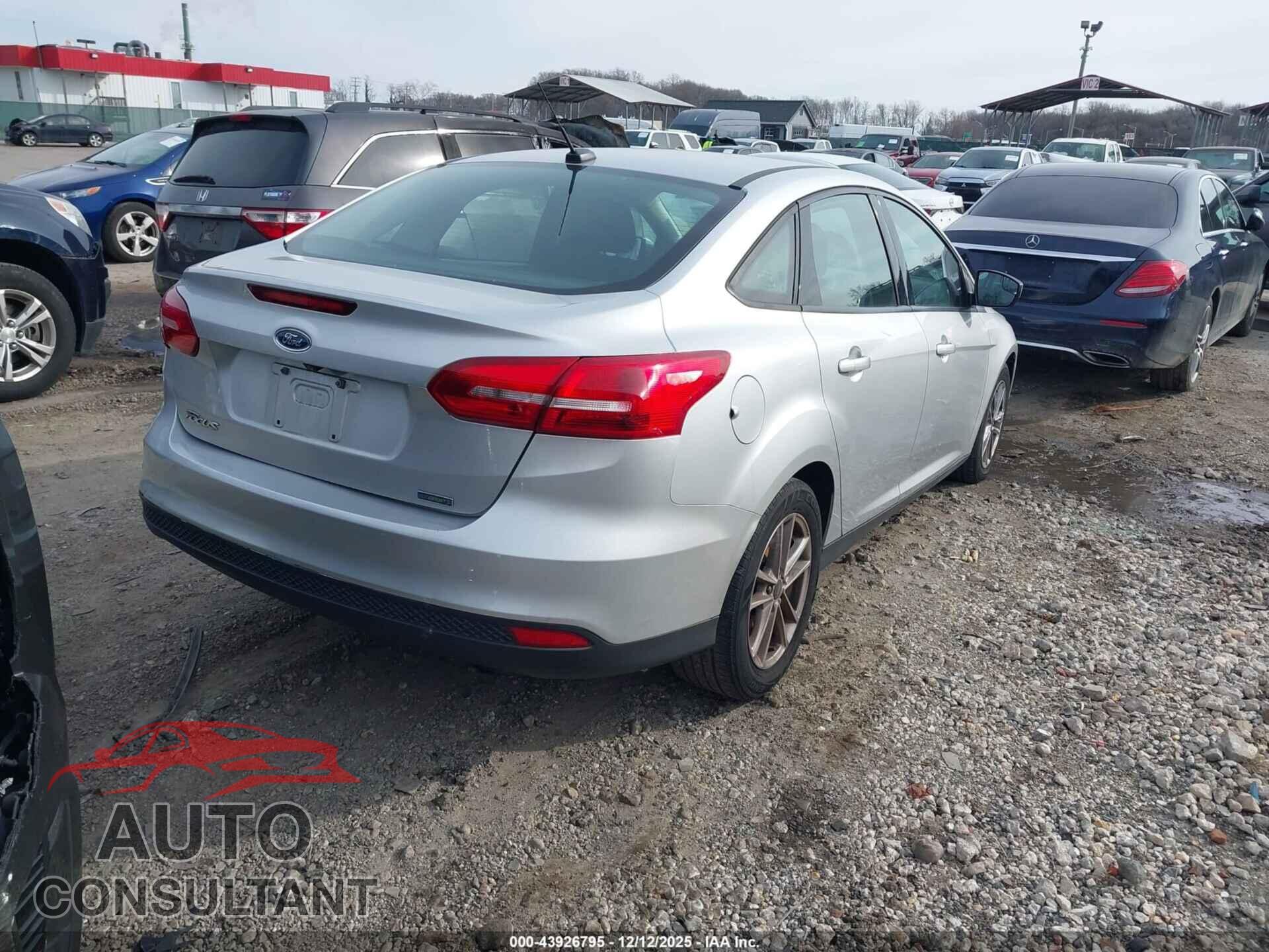 FORD FOCUS 2018 - 1FADP3FE2JL318614