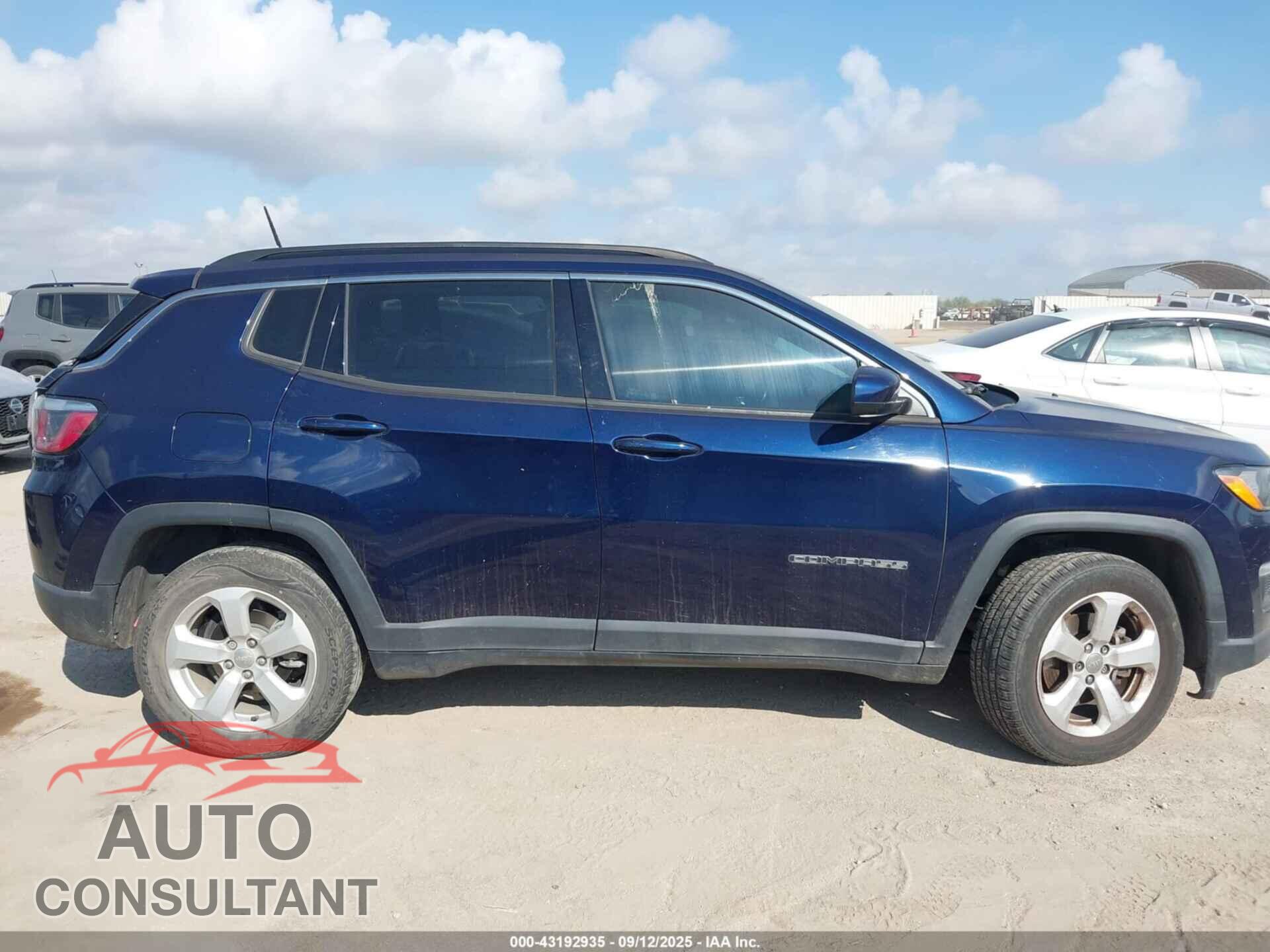 JEEP COMPASS 2018 - 3C4NJDBB3JT155235