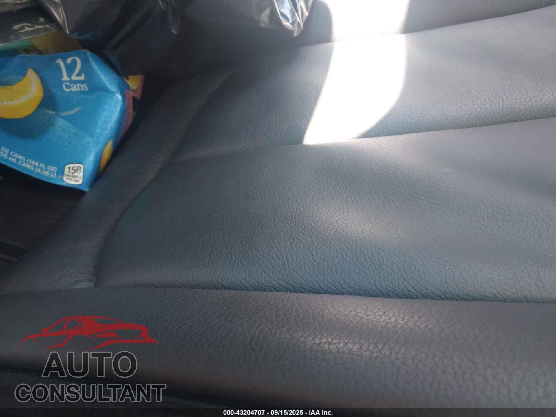 AUDI A3 2017 - WAUJ8GFF6H1050146