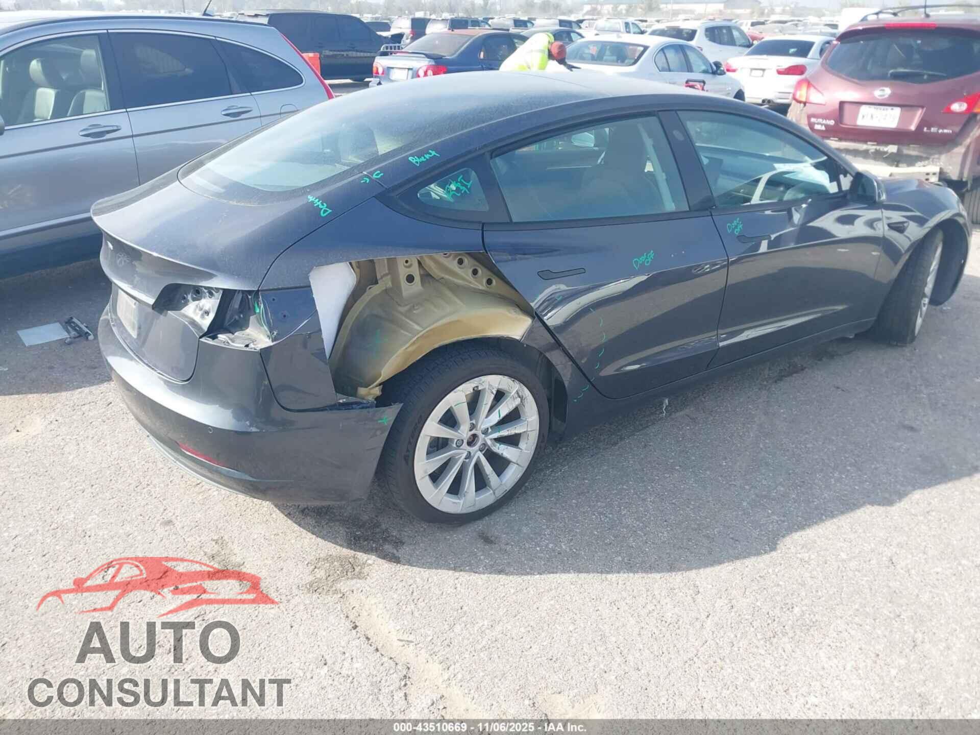 TESLA MODEL 3 2021 - 5YJ3E1EA9MF081917
