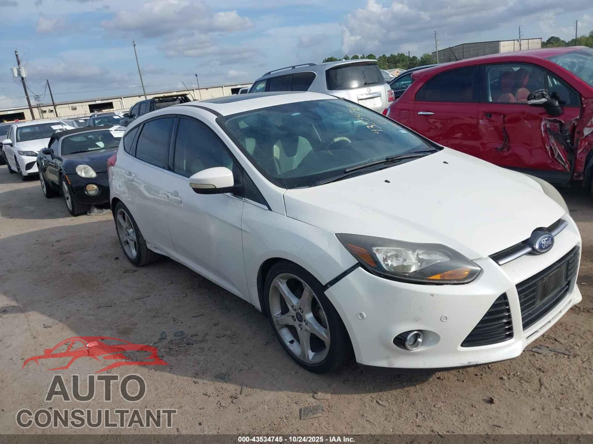 FORD FOCUS 2012 - 1FAHP3N20CL378175