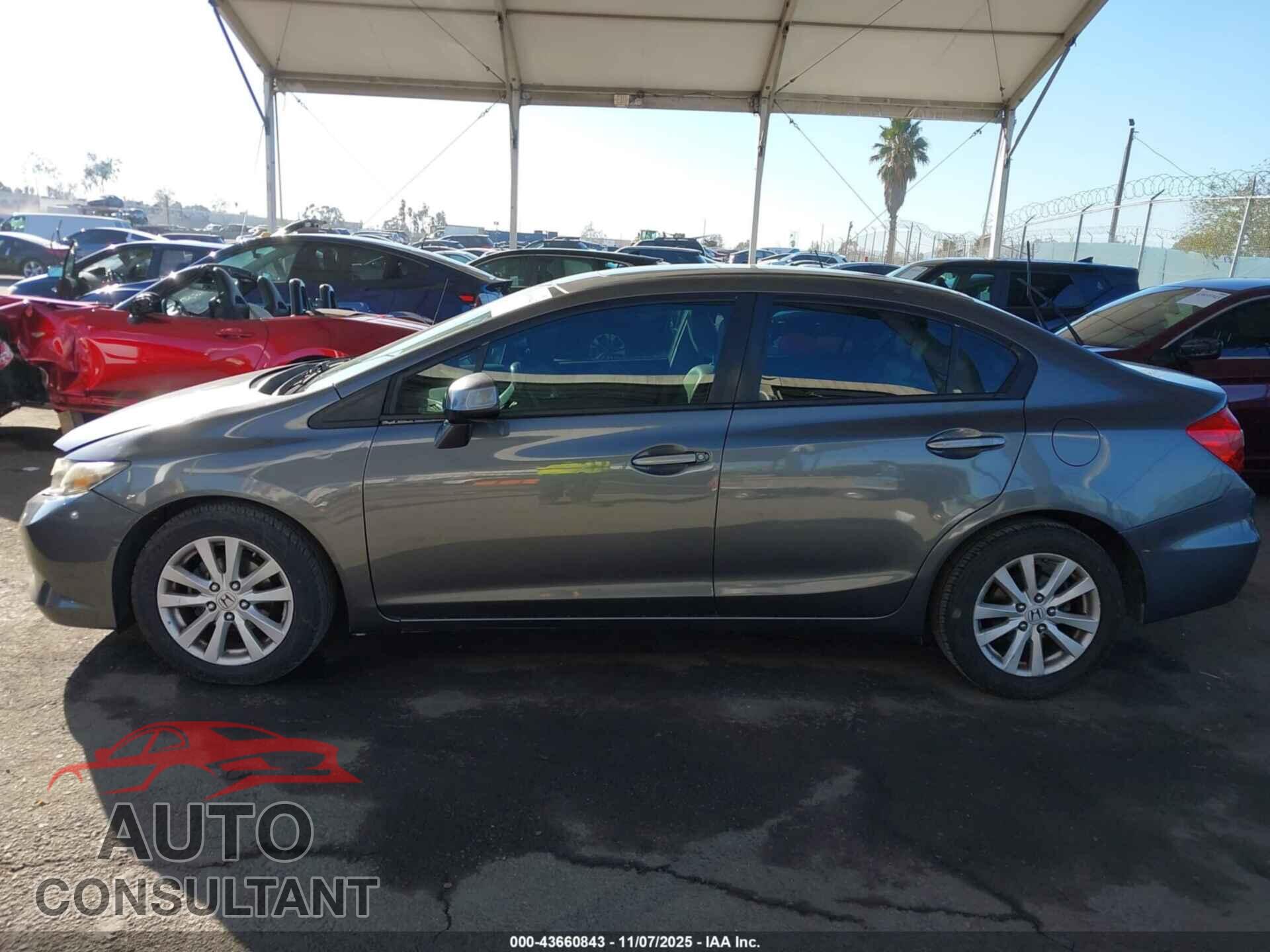HONDA CIVIC 2012 - 2HGFB2F9XCH590876