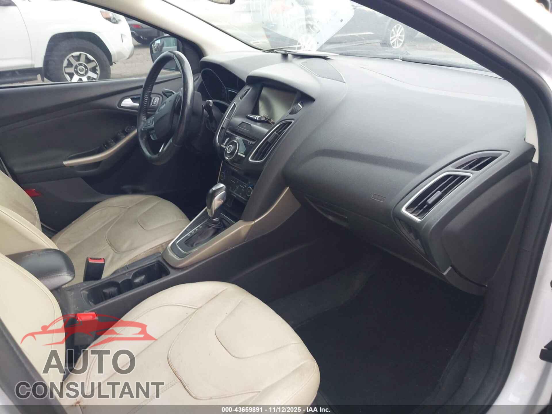 FORD FOCUS 2015 - 1FADP3N2XFL211275