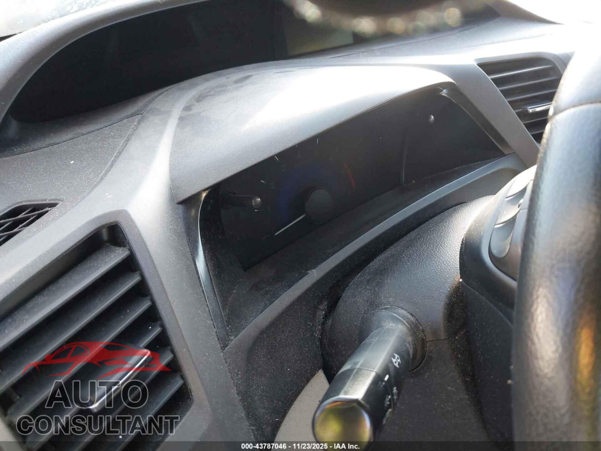 HONDA CIVIC 2012 - 2HGFB2F96CH590485