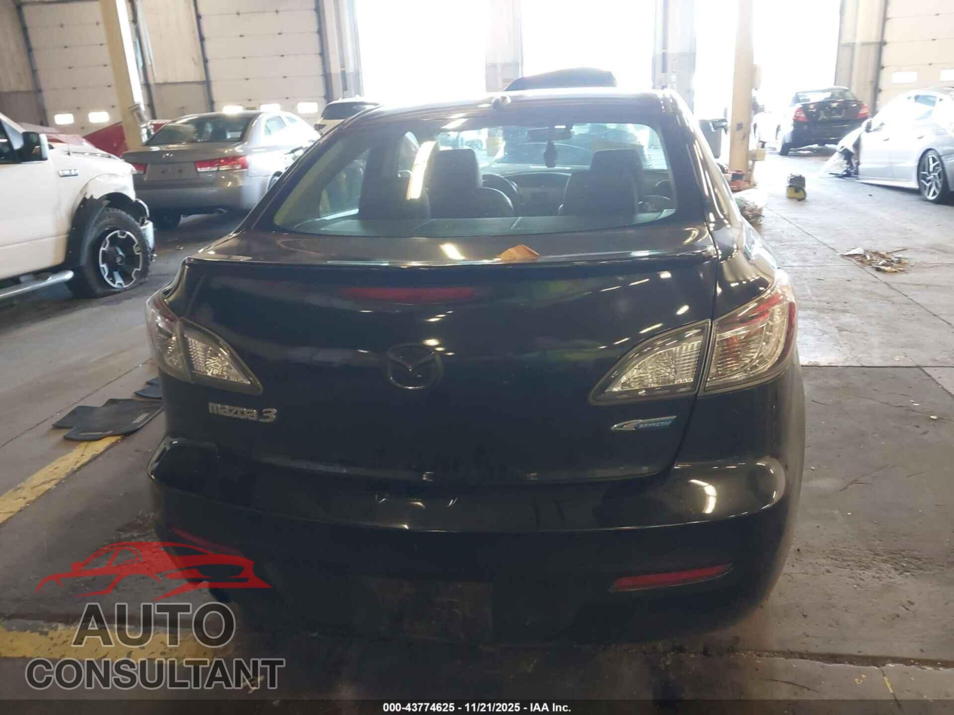 MAZDA MAZDA3 2013 - JM1BL1WP0D1761329