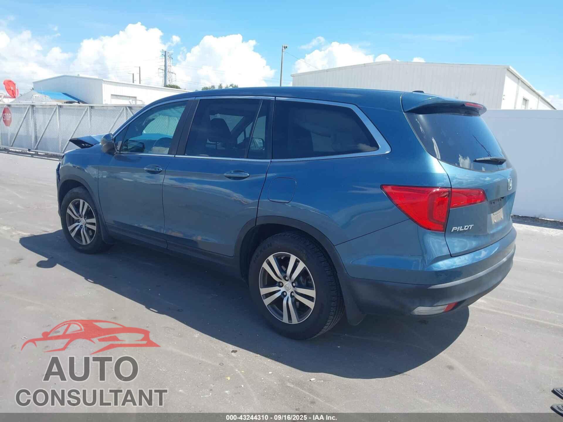 HONDA PILOT 2017 - 5FNYF5H57HB003439