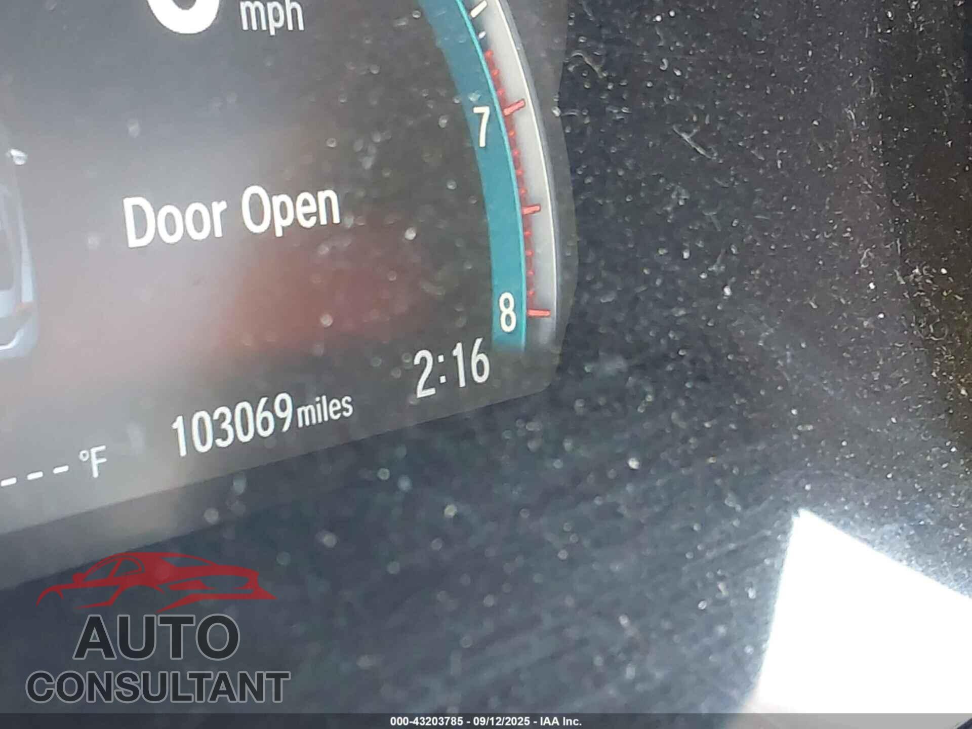 HONDA CIVIC 2017 - 2HGFC2F70HH563074