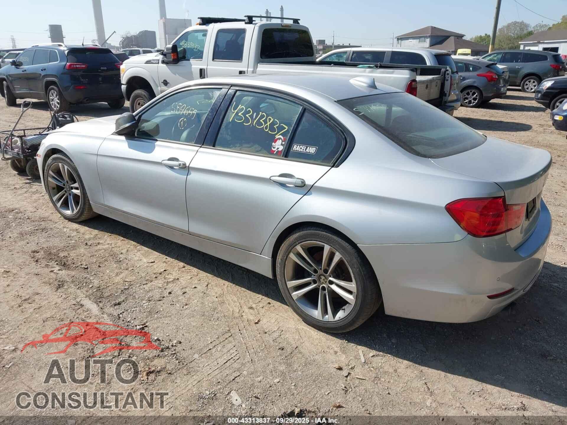 BMW 328I 2015 - WBA3A5G59FNS89655