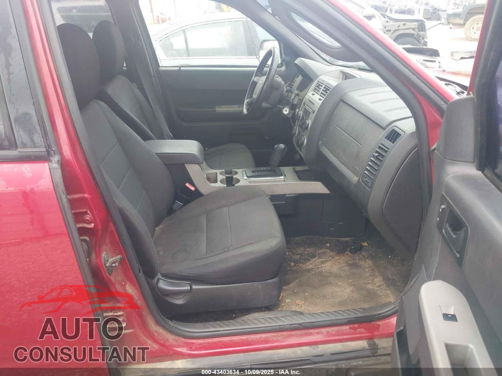 FORD ESCAPE 2010 - 1FMCU0D75AKB09855